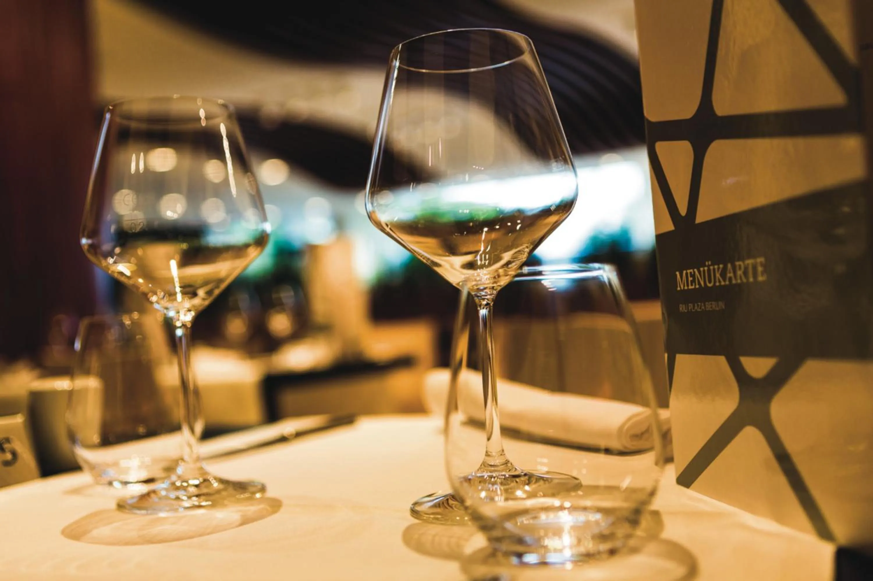 Restaurant/places to eat in Riu Plaza Berlin