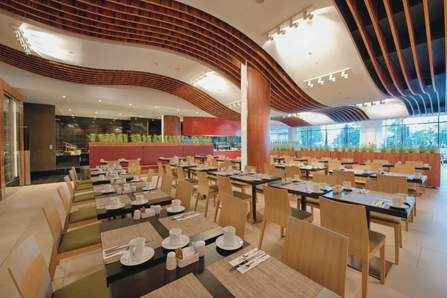 Restaurant/places to eat in Riu Plaza Berlin Restaurant/places to eat in Riu Plaza Berlin