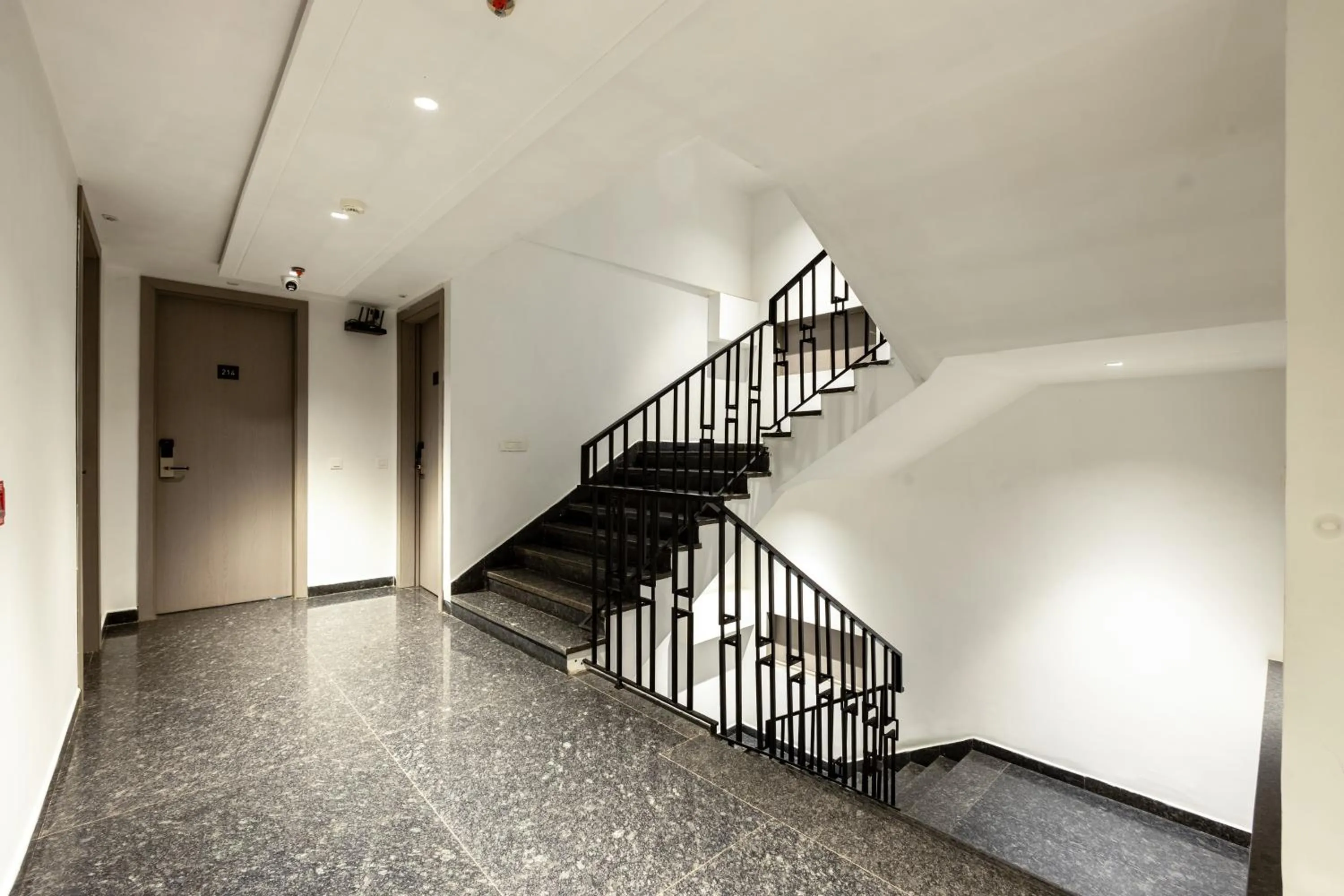 Area and facilities in Arch The Lohias