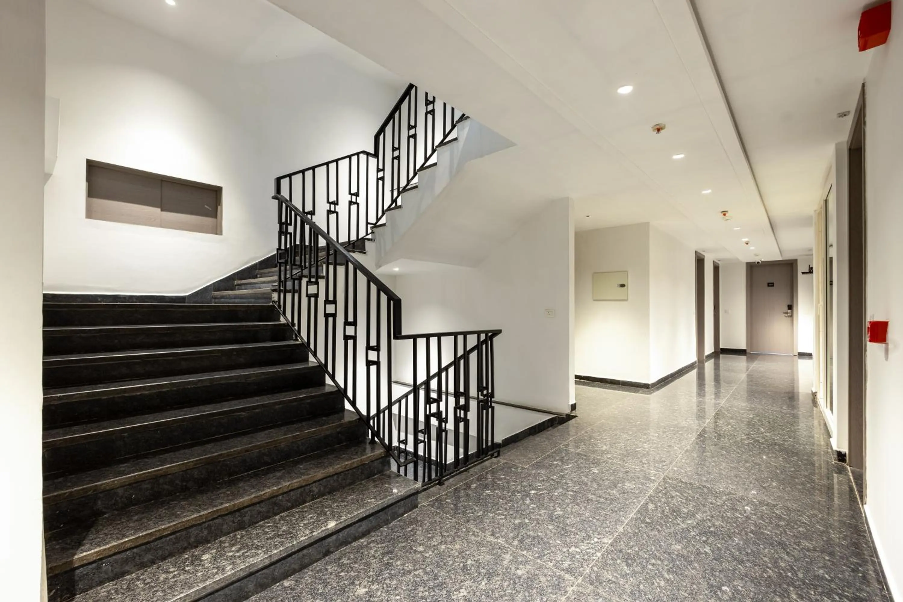 Area and facilities in Arch The Lohias