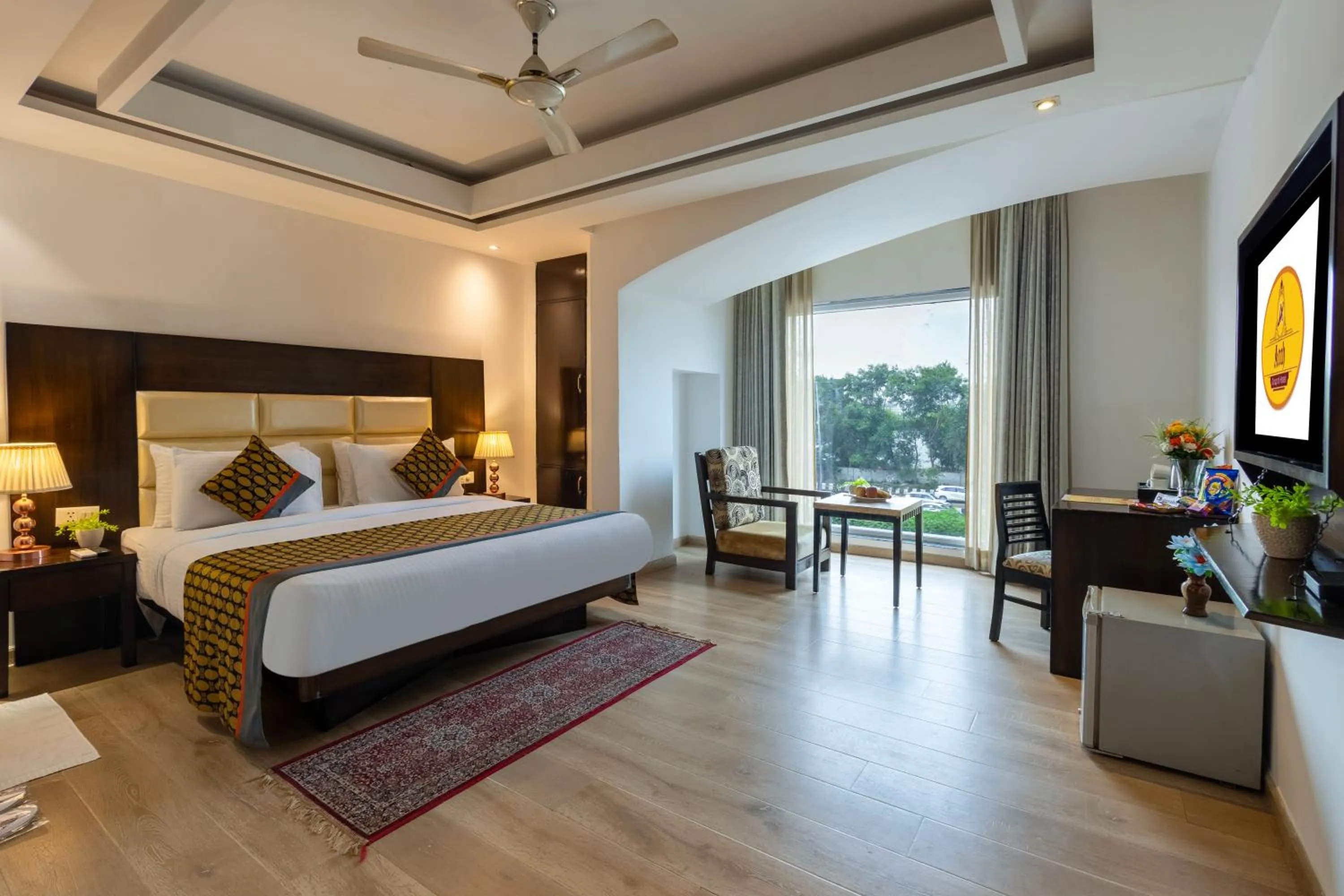 Bed in Arch The Lohias