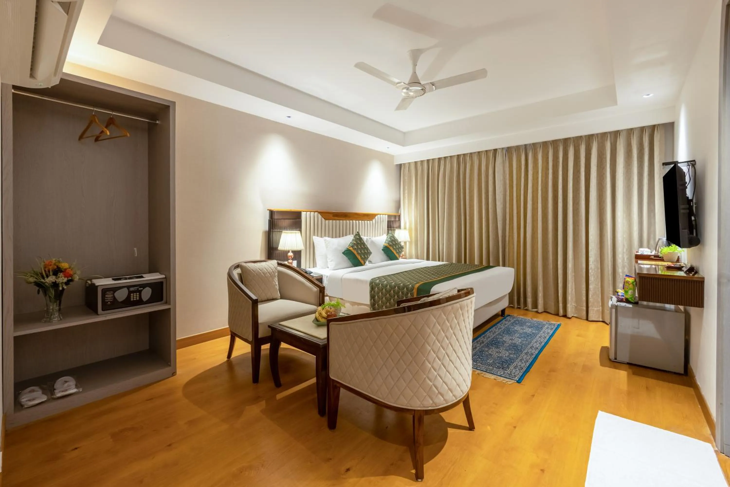 Bed in Arch The Lohias