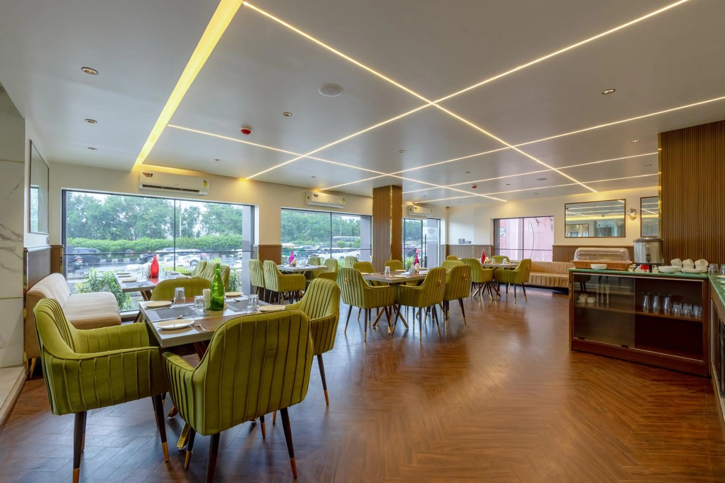 Restaurant/places to eat in Arch The Lohias