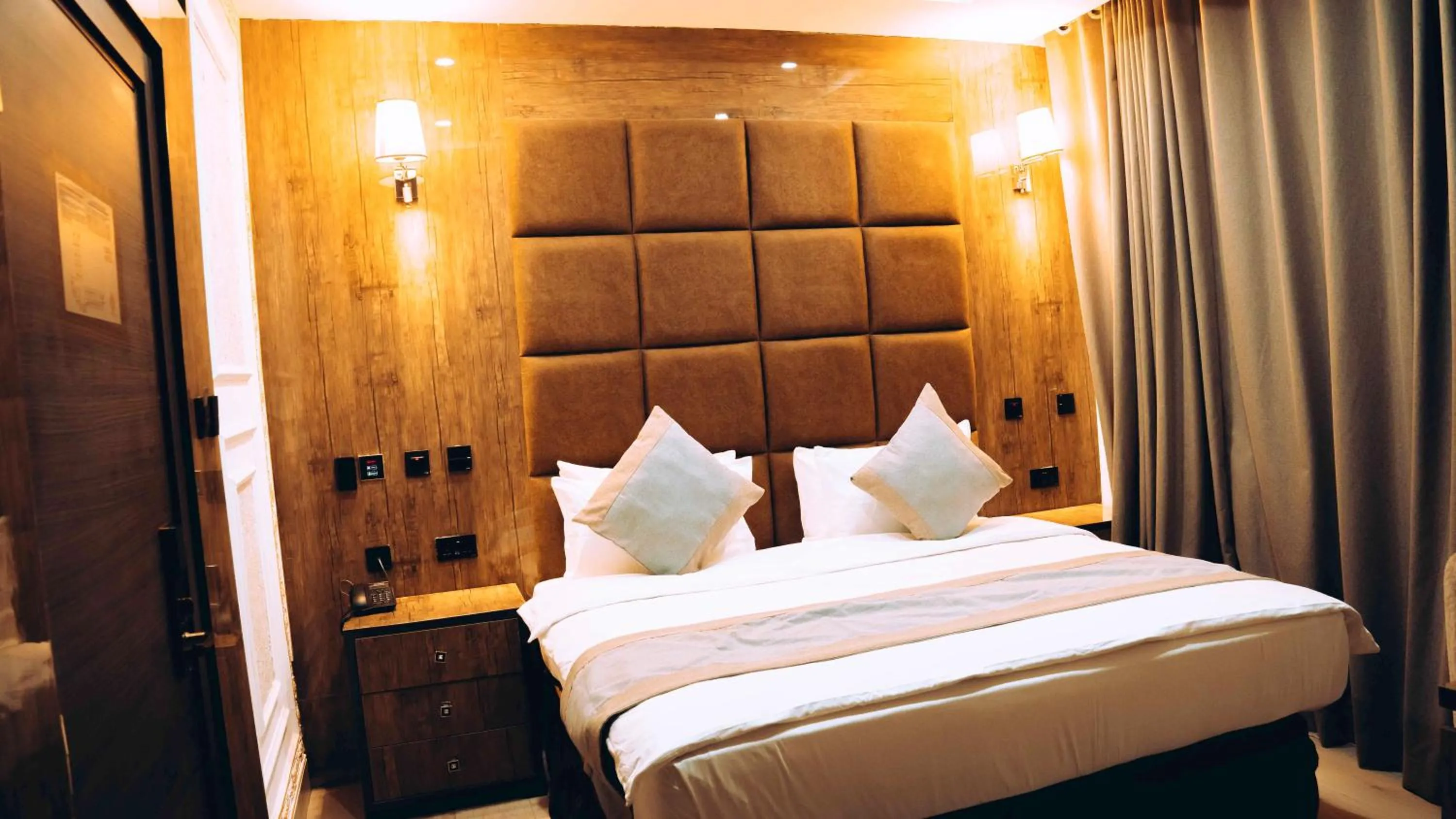 Bed in Mcdons Skye Hotel