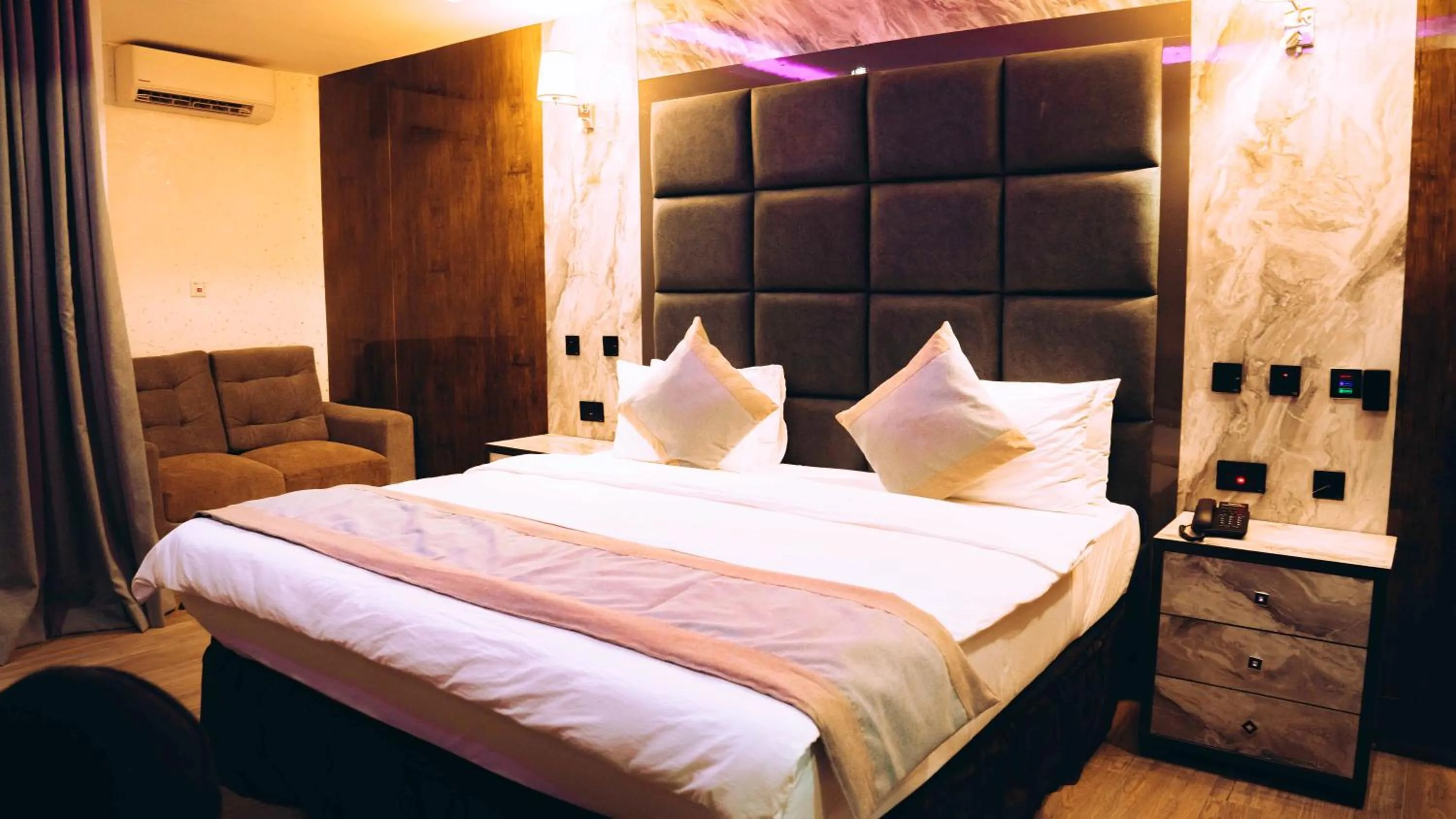 Bed in Mcdons Skye Hotel