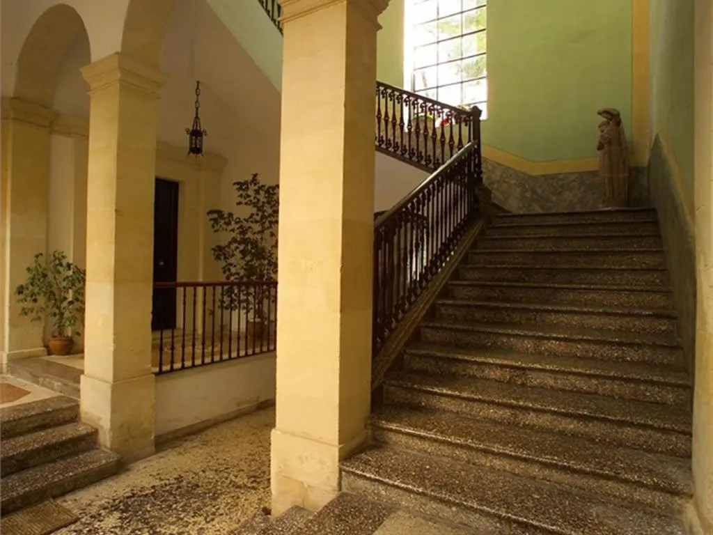 Facade/entrance in B&b l'Orangerie D'epoque