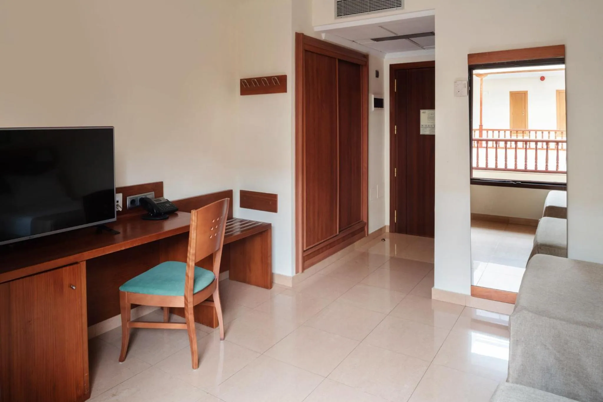 TV and multimedia in Checkin Diamar