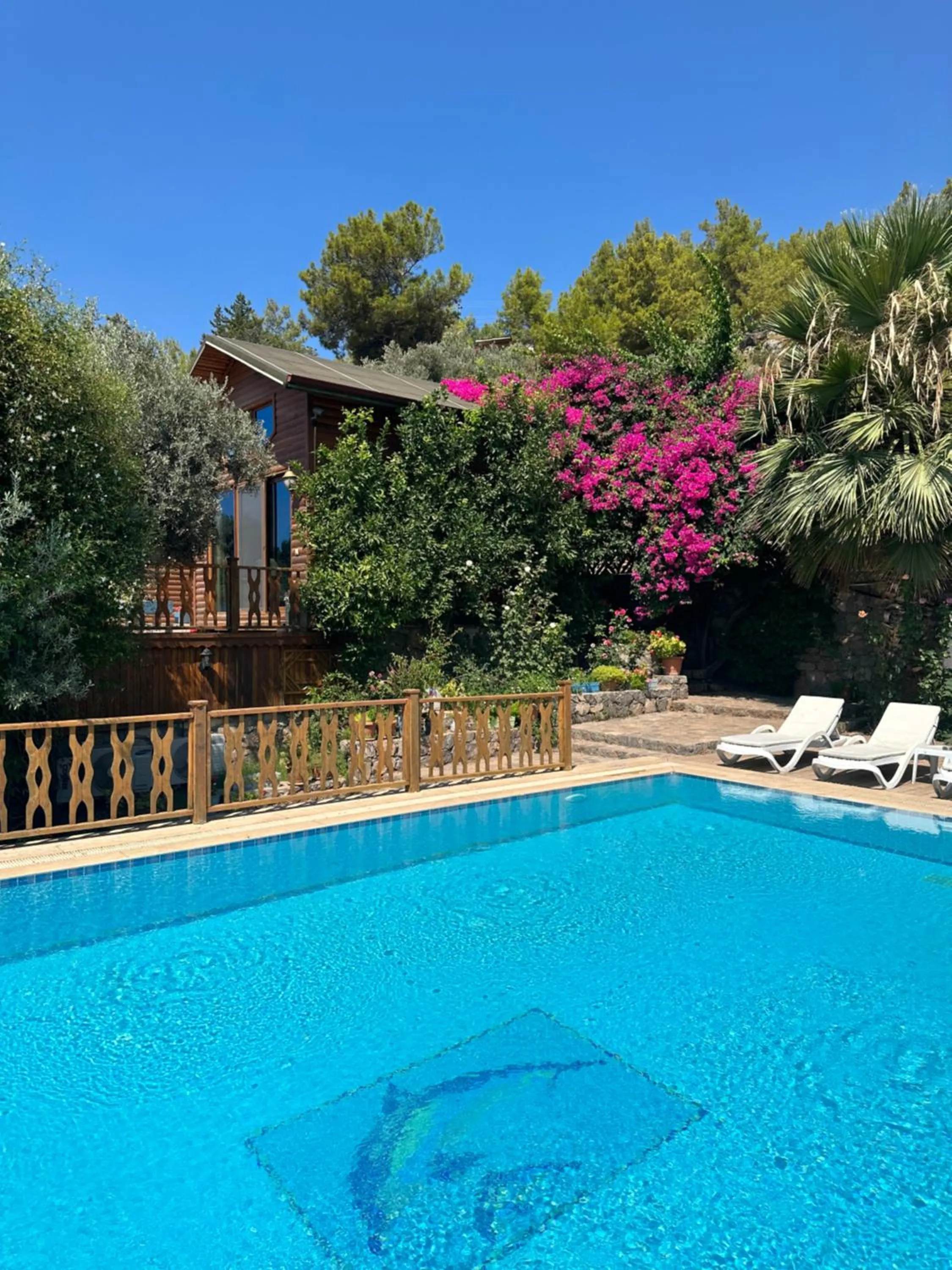 Pool view in Kabak Armes Hotel