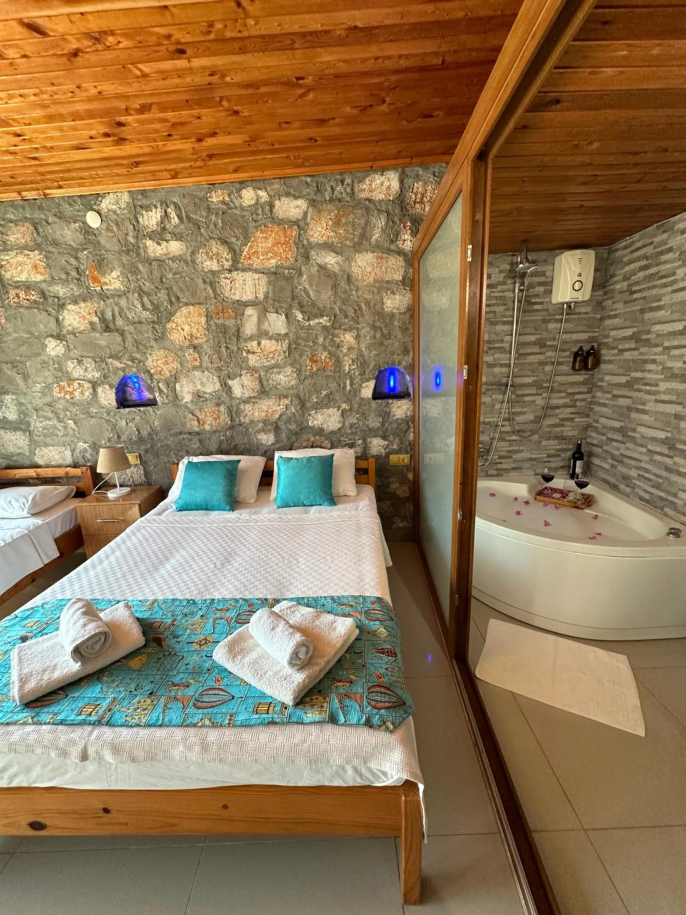 Bathroom in Kabak Armes Hotel