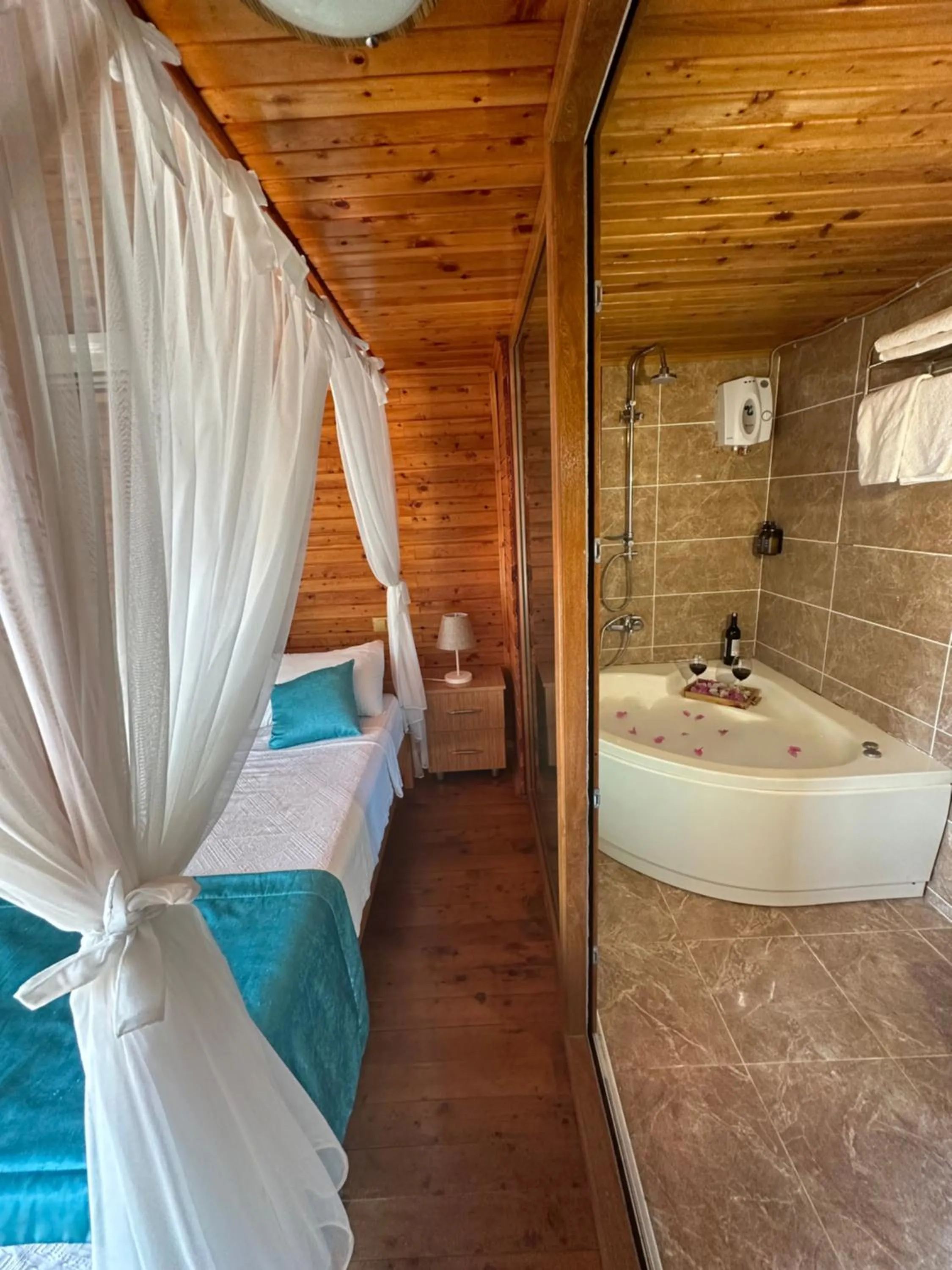 Bed in Kabak Armes Hotel