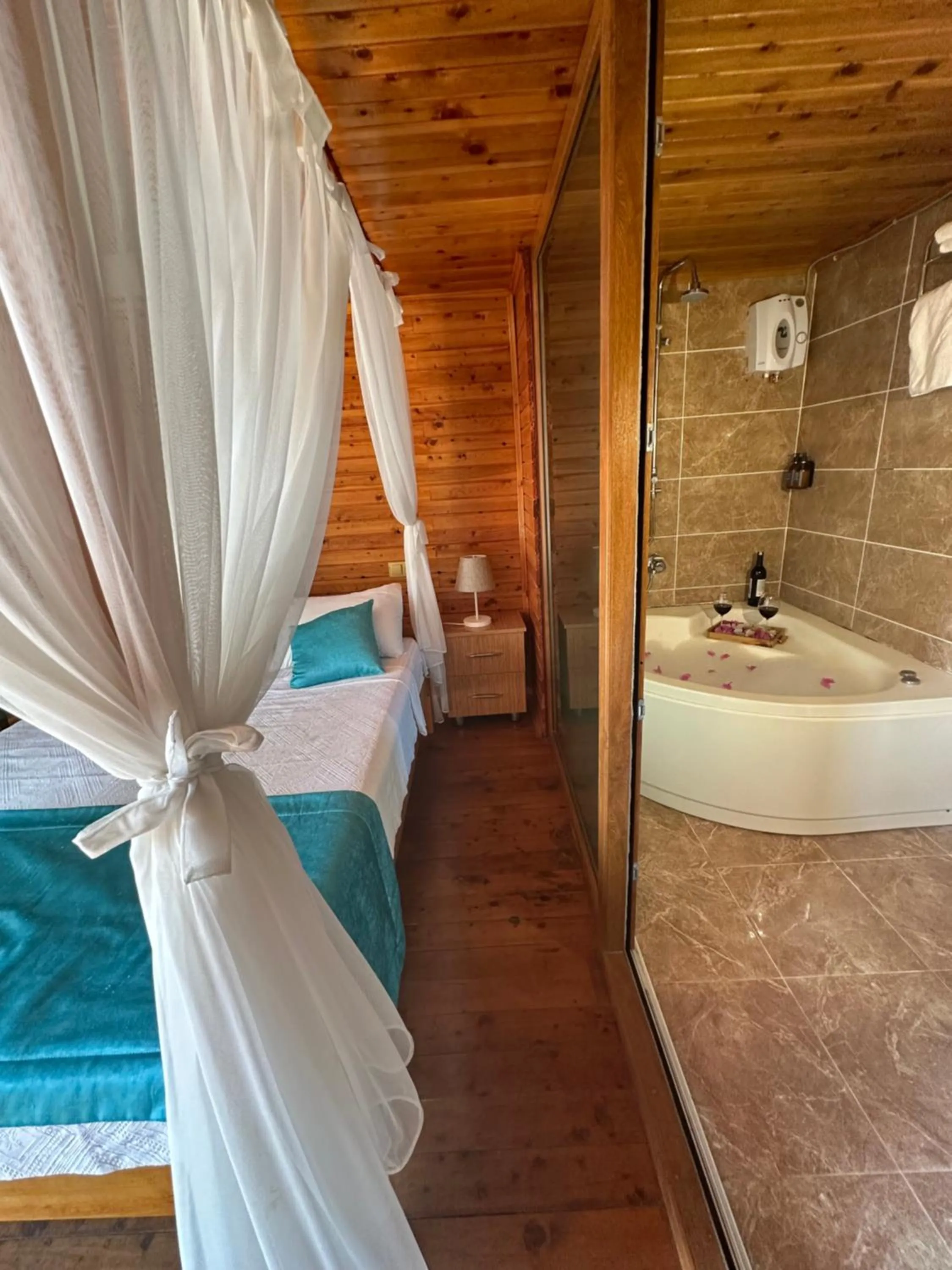 Bed in Kabak Armes Hotel