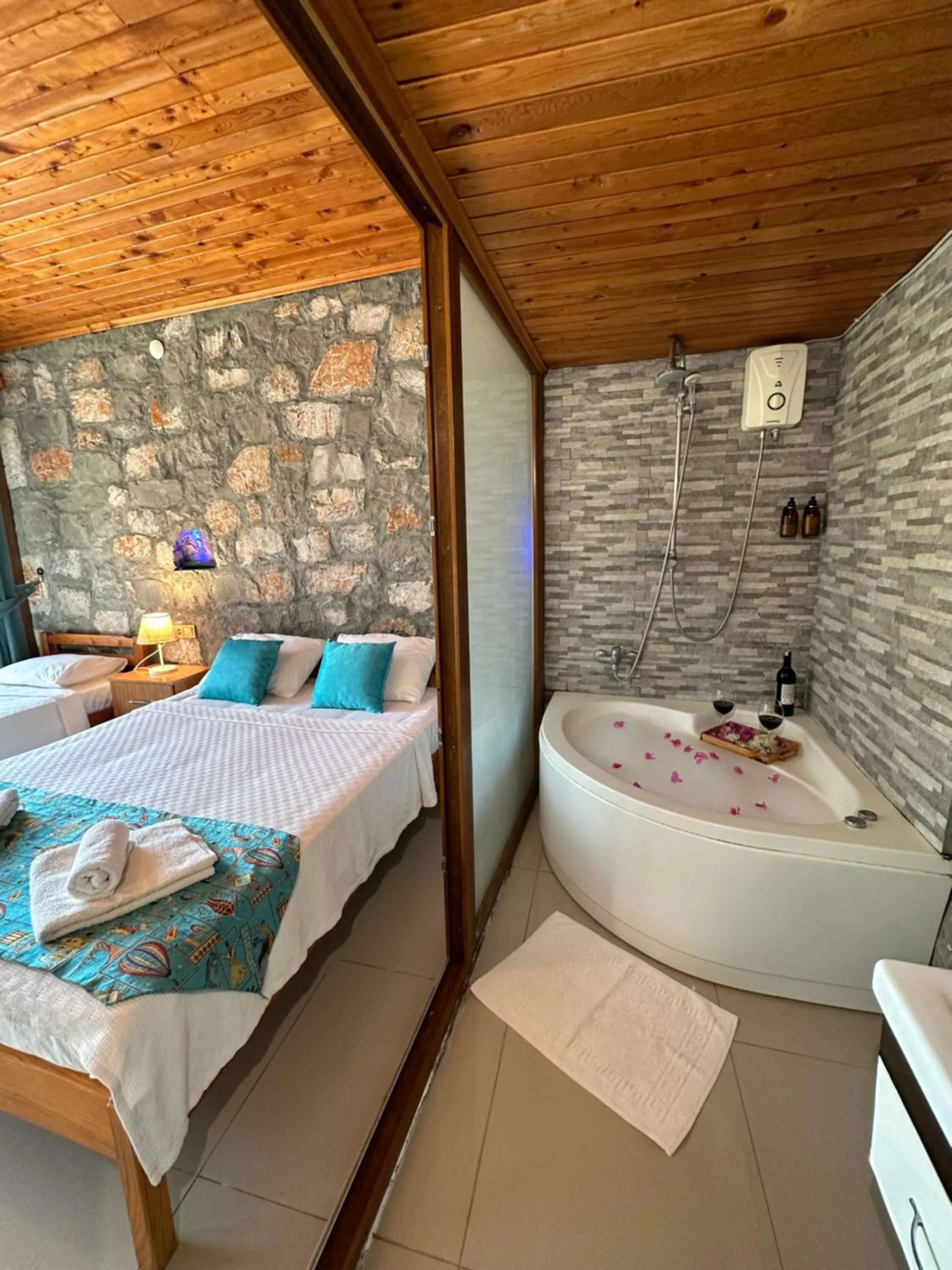 Bathroom in Kabak Armes Hotel