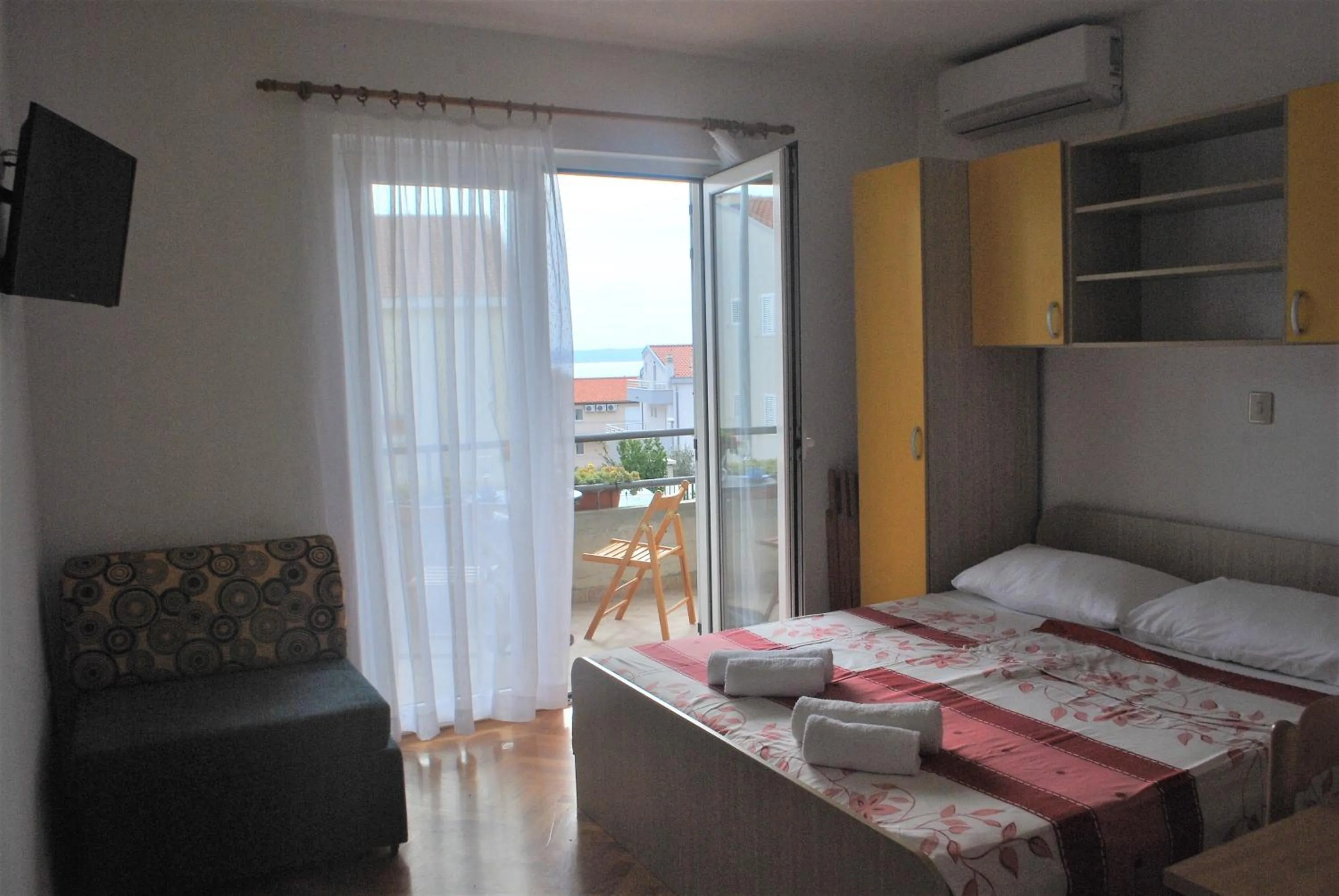 Bedroom, Bed in Apartments Adriatika