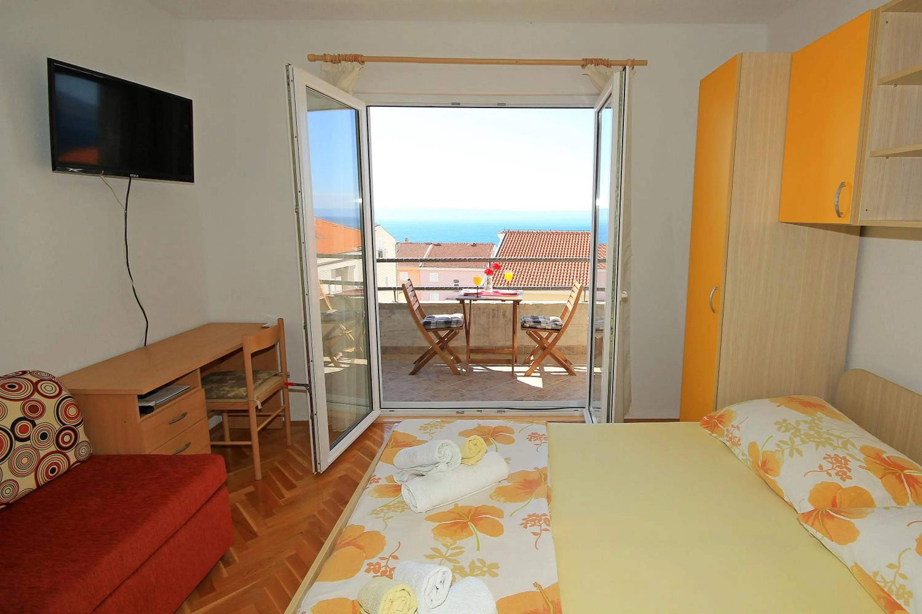 Balcony/Terrace, Bed in Apartments Adriatika