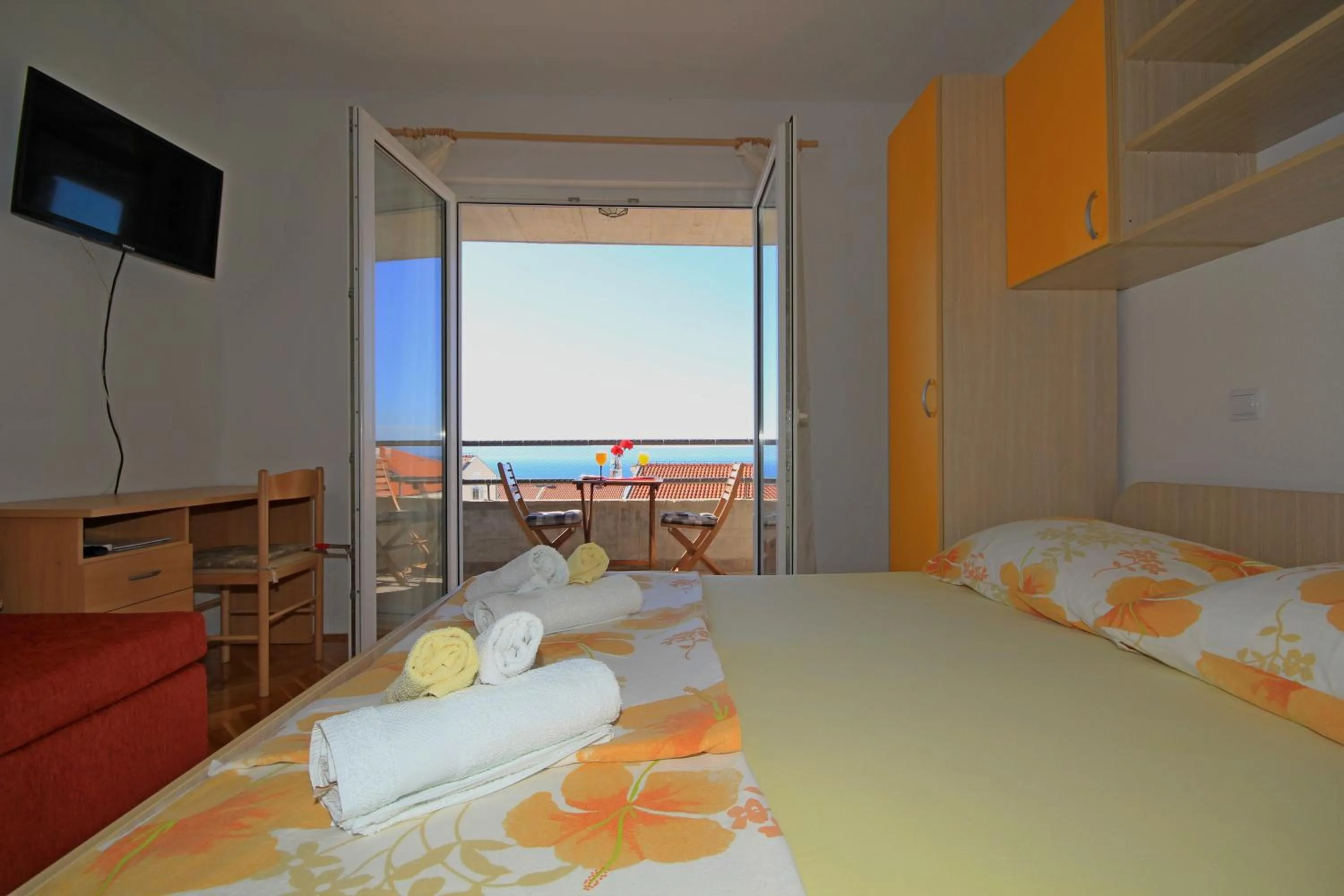 Balcony/Terrace, Bed in Apartments Adriatika