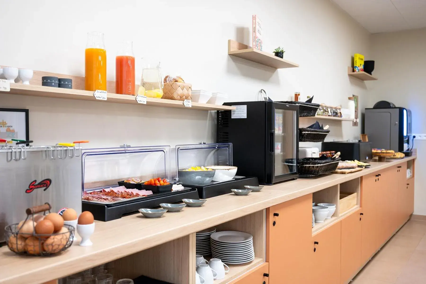 Breakfast in Nemea Appart Hotel La Boetie Bordeaux Pessac Breakfast in Nemea Appart Hotel La Boetie Bordeaux Pessac