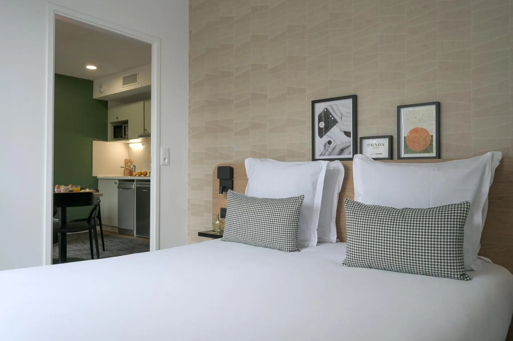 Bed in Nemea Appart Hotel La Boetie Bordeaux Pessac