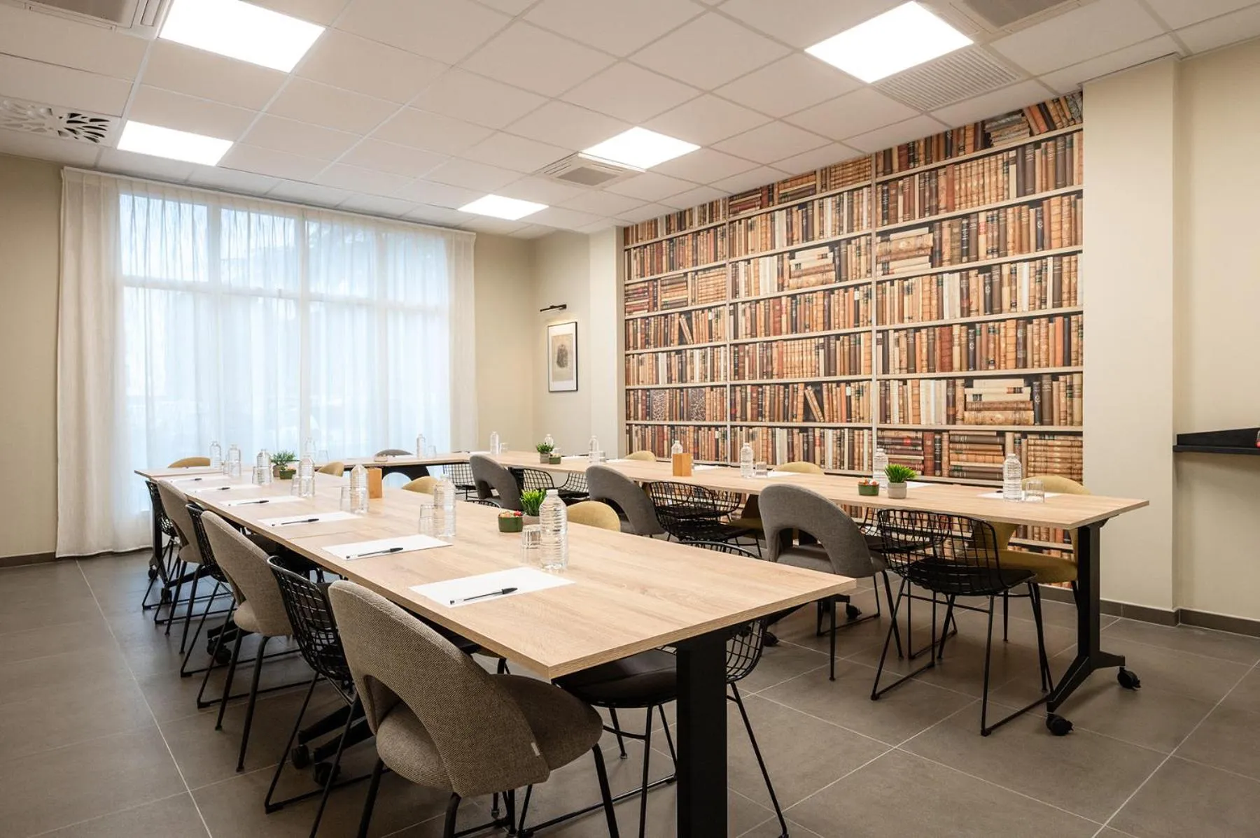 Meeting/conference room in Nemea Appart Hotel La Boetie Bordeaux Pessac