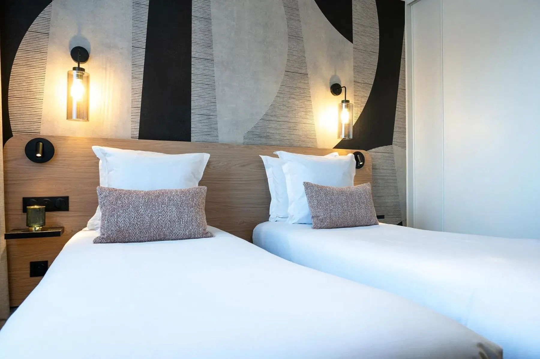 Bed in Nemea Appart Hotel Coeur Europe Strasbourg Illkirch Bed in Nemea Appart Hotel Coeur Europe Strasbourg Illkirch