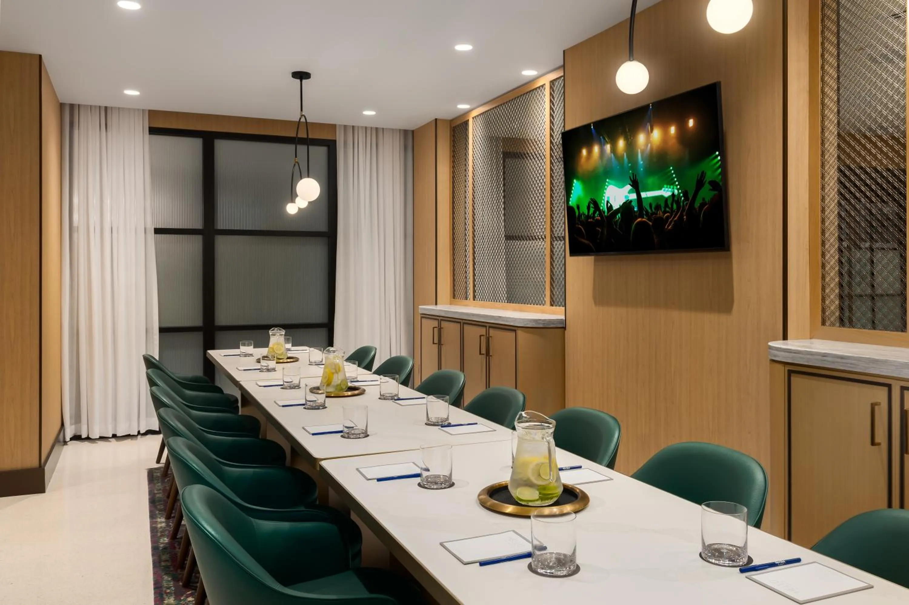 Dining area in Hard Rock Hotel London Ontario