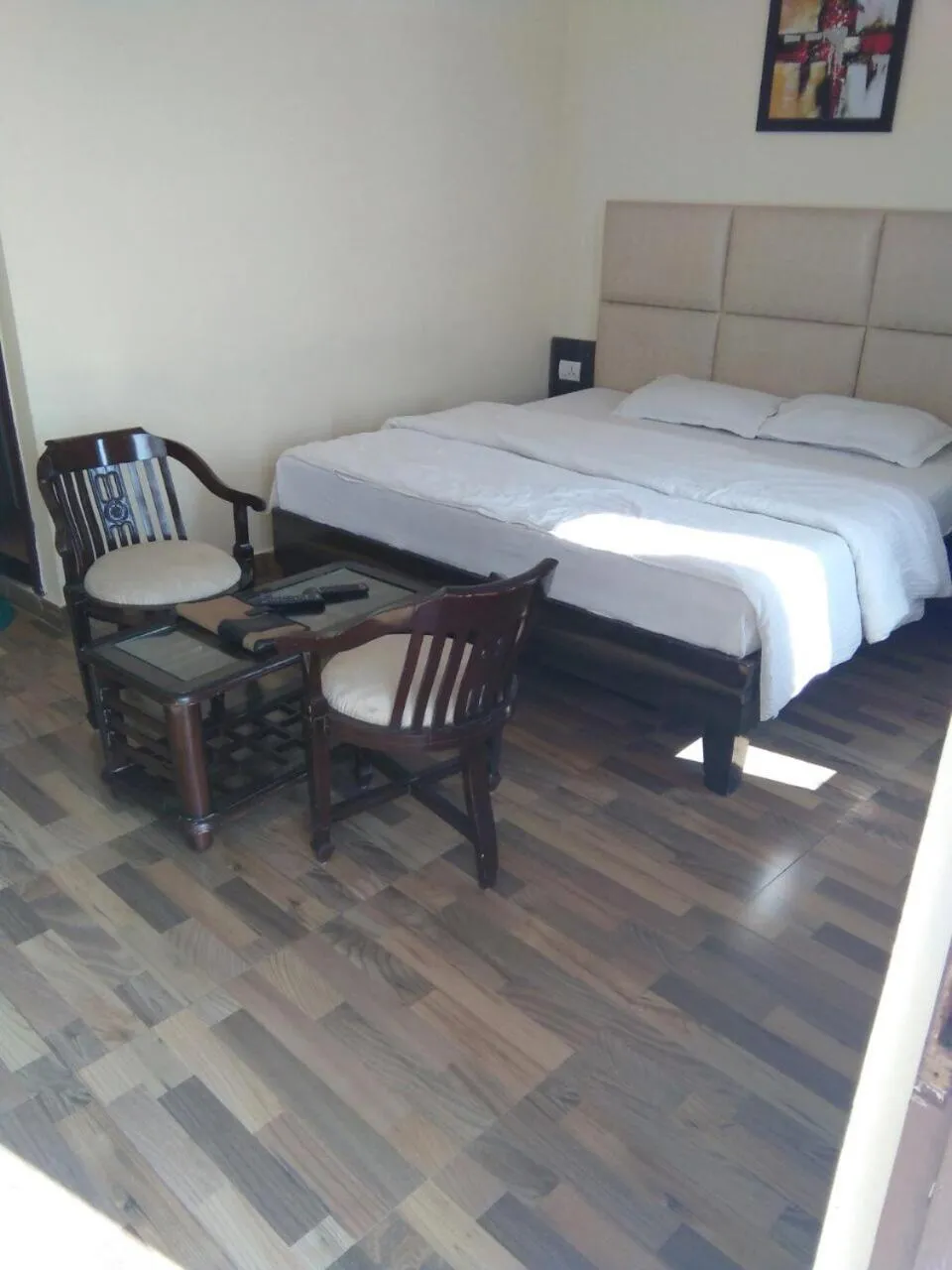 Bed in Green Palms Rubystone Exotic