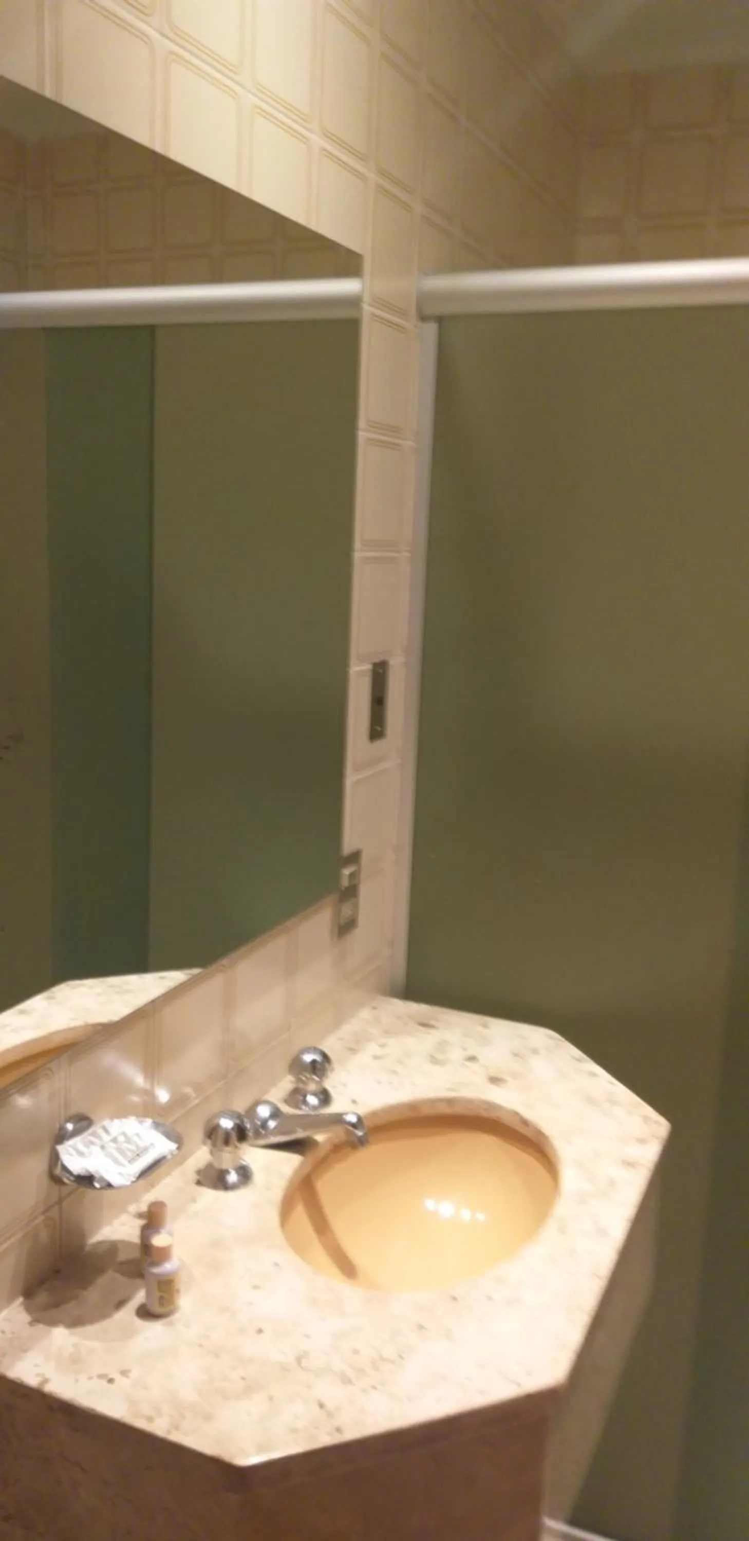 Bathroom in Hotel Moncloa