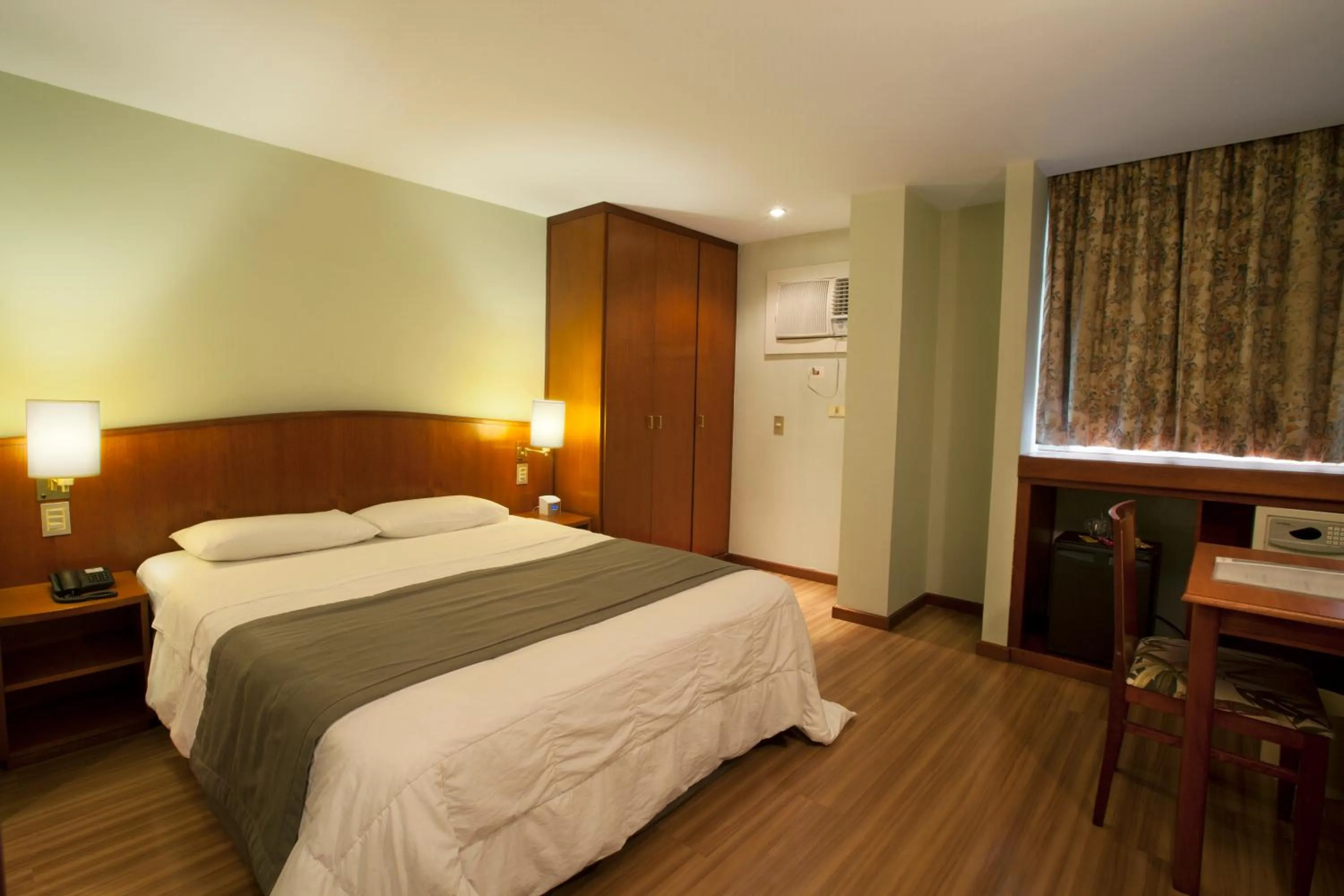 Photo of the whole room, Bed in Hotel Moncloa