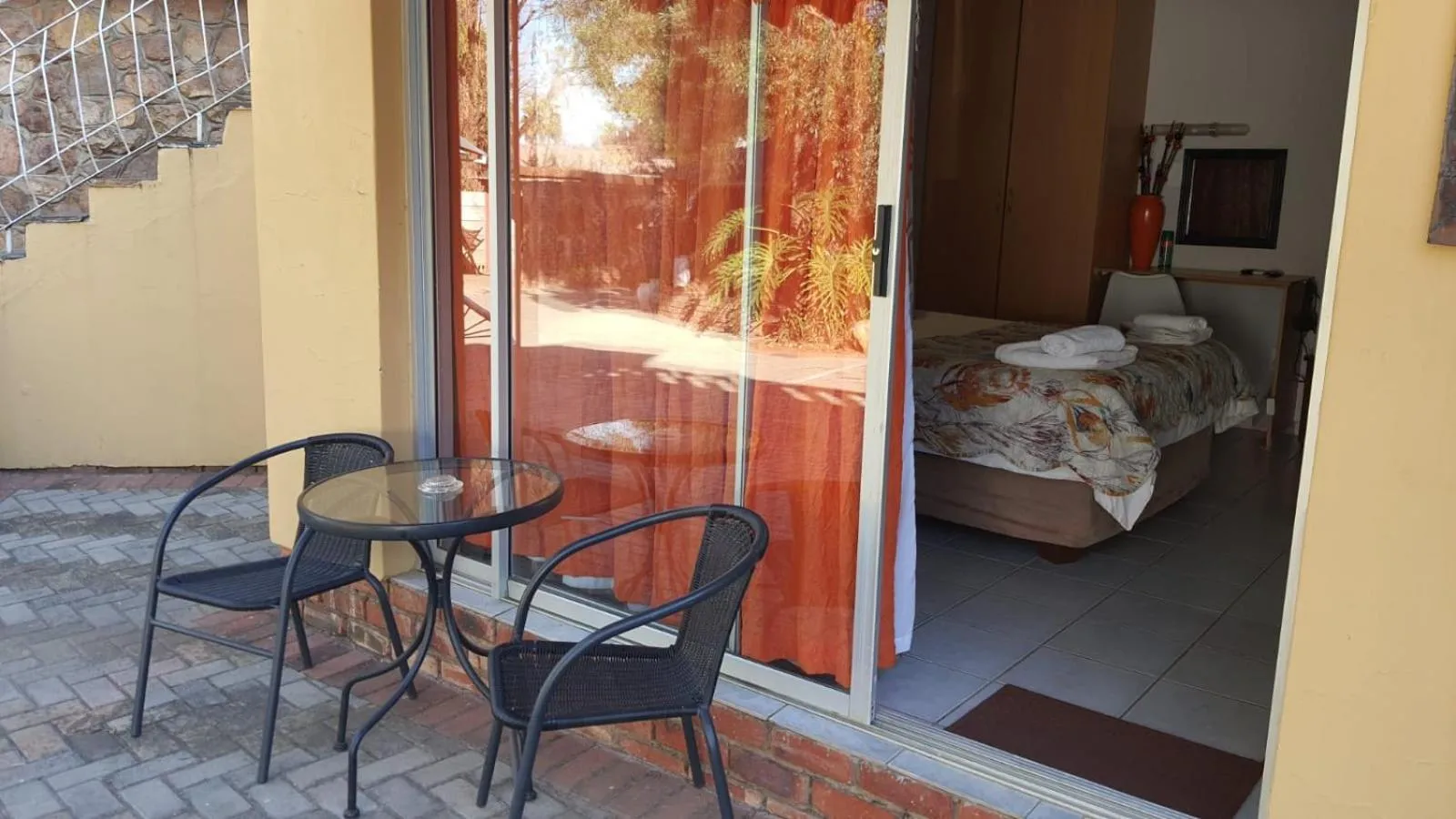 Patio in Gemstone Guest House