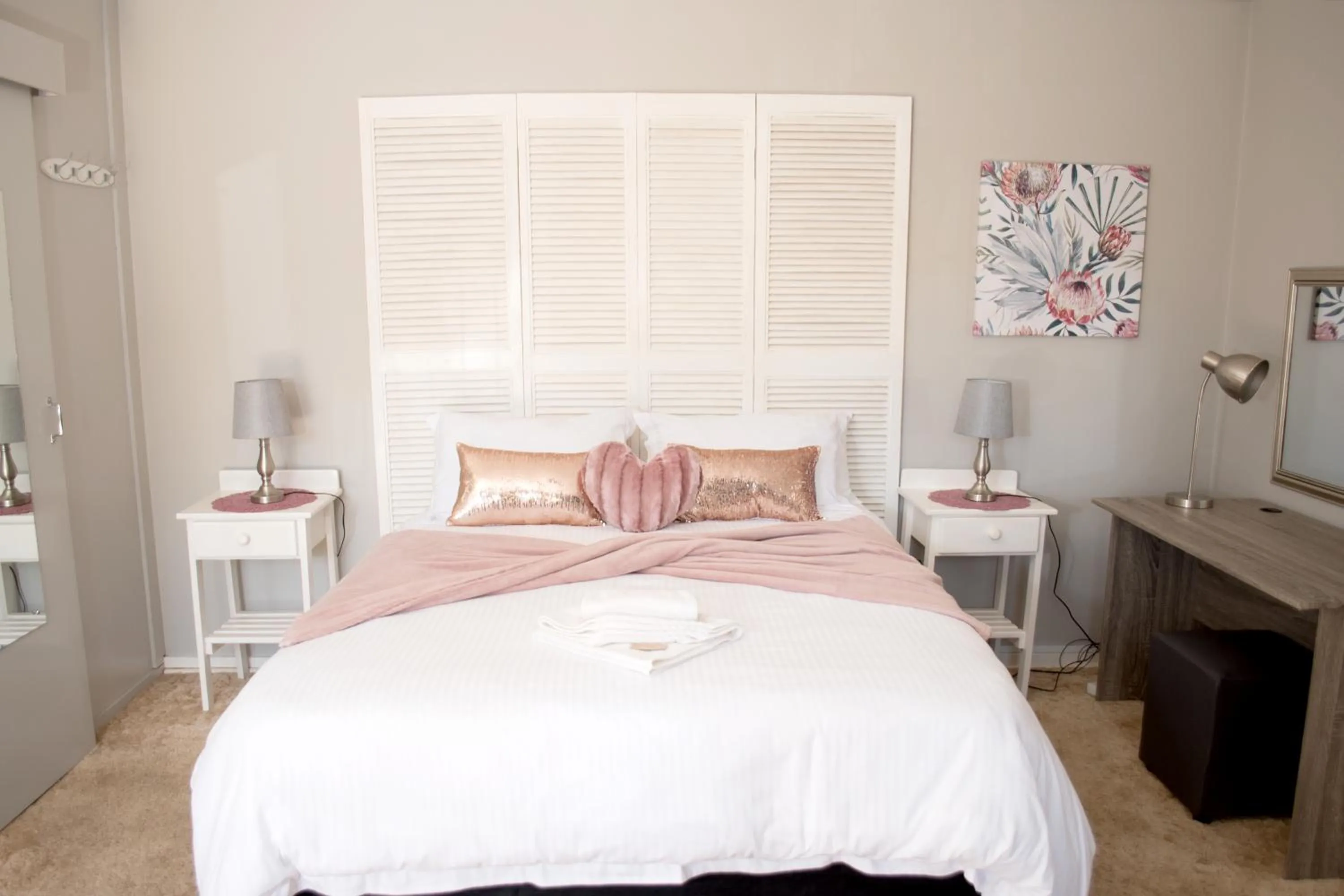 Bed in Gemstone Guest House