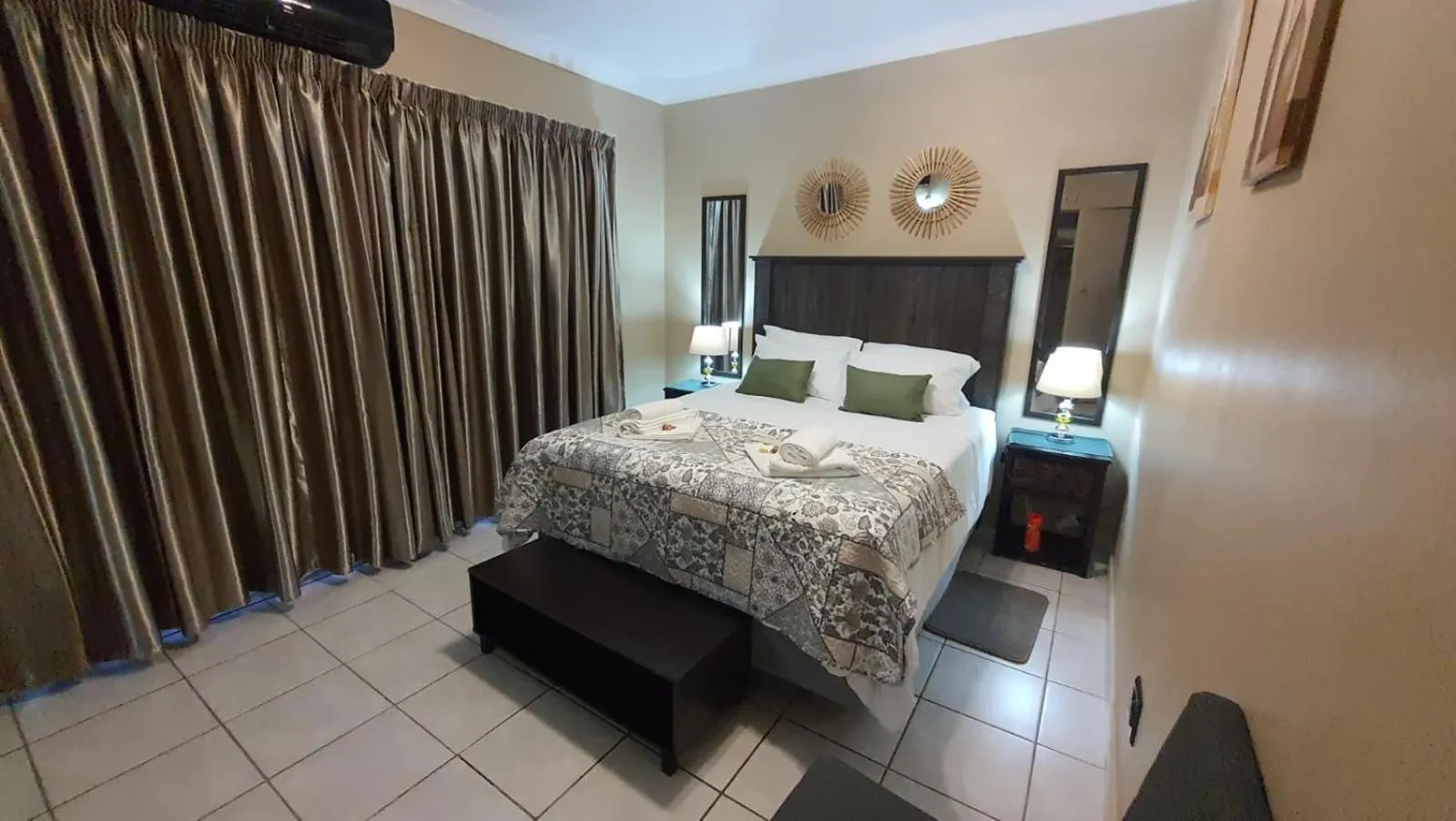 Bed in Gemstone Guest House