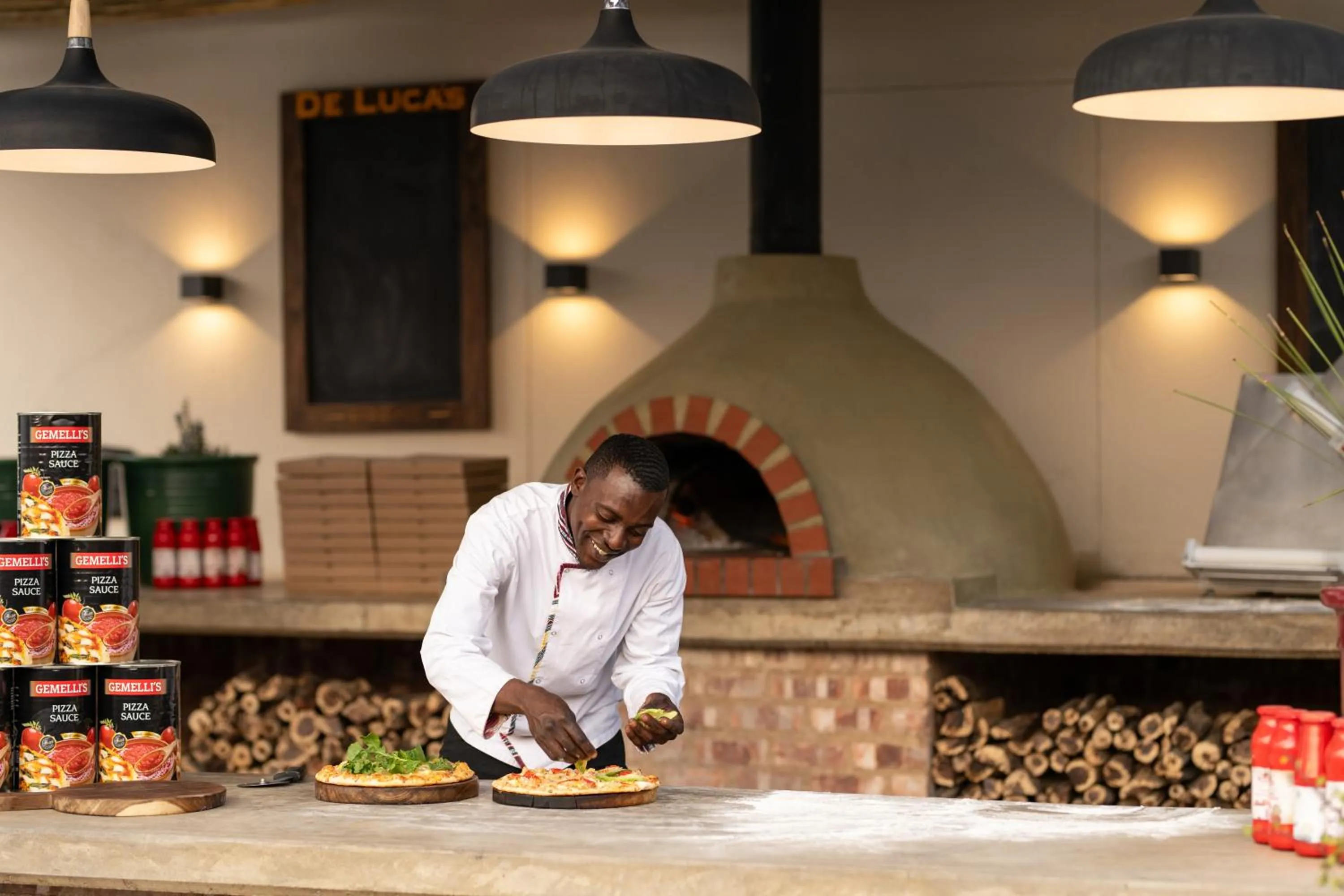 Restaurant/places to eat in Mercure Hotel Windhoek