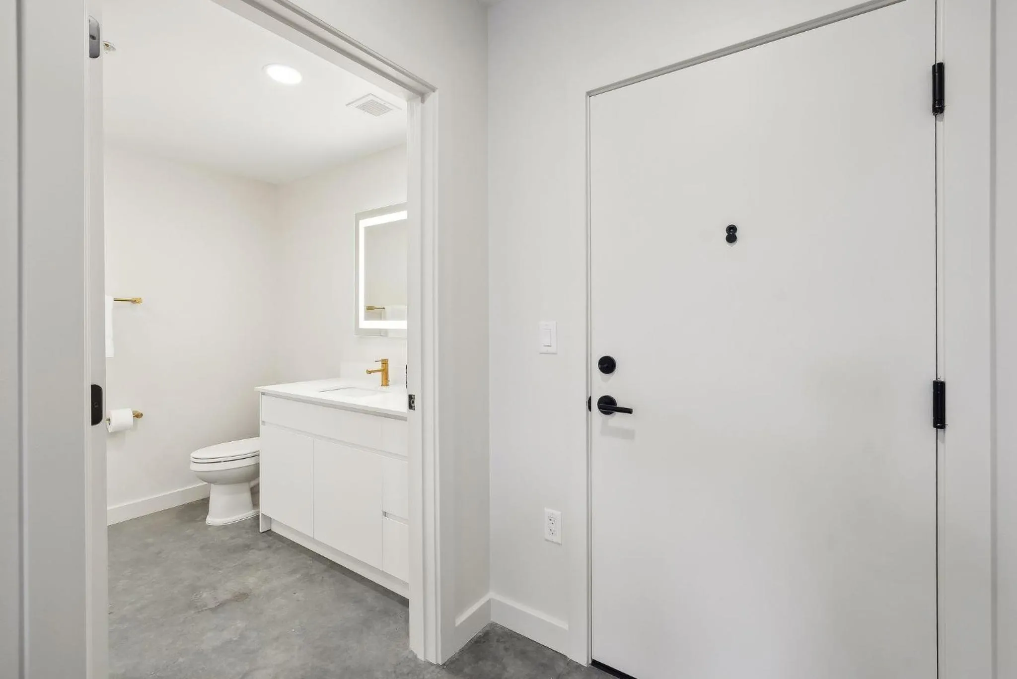 Bathroom in Placemakr Salt Lake City