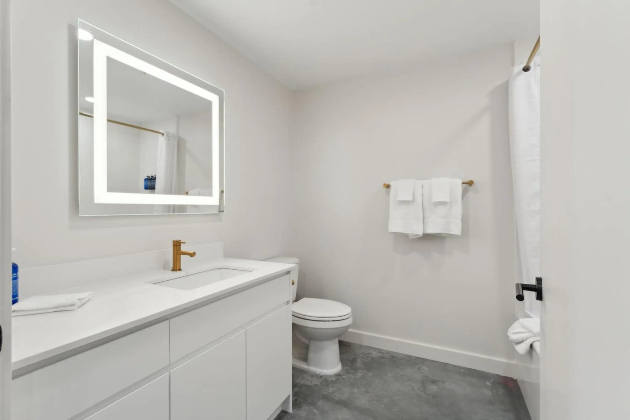 Bathroom in Placemakr Salt Lake City