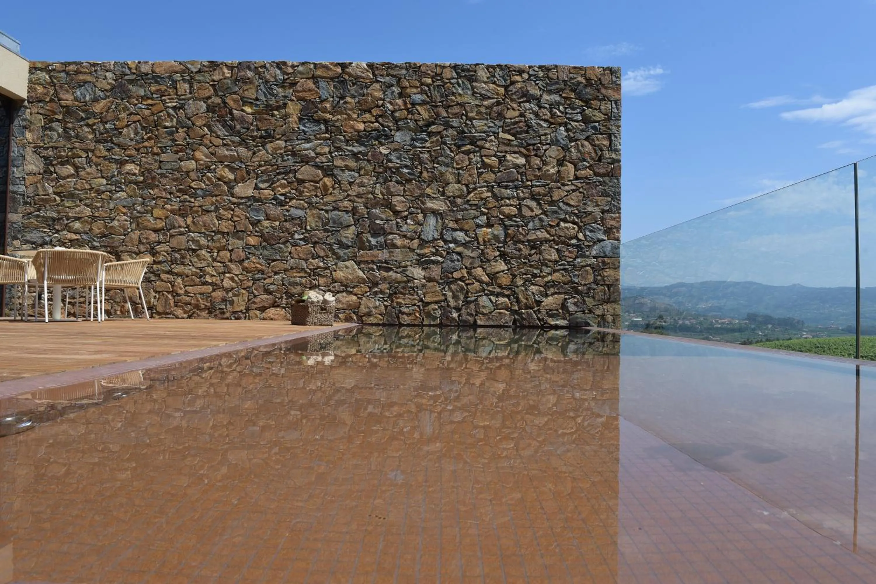 Swimming pool in Monverde - Wine Experience Hotel - by Unlock Hotels