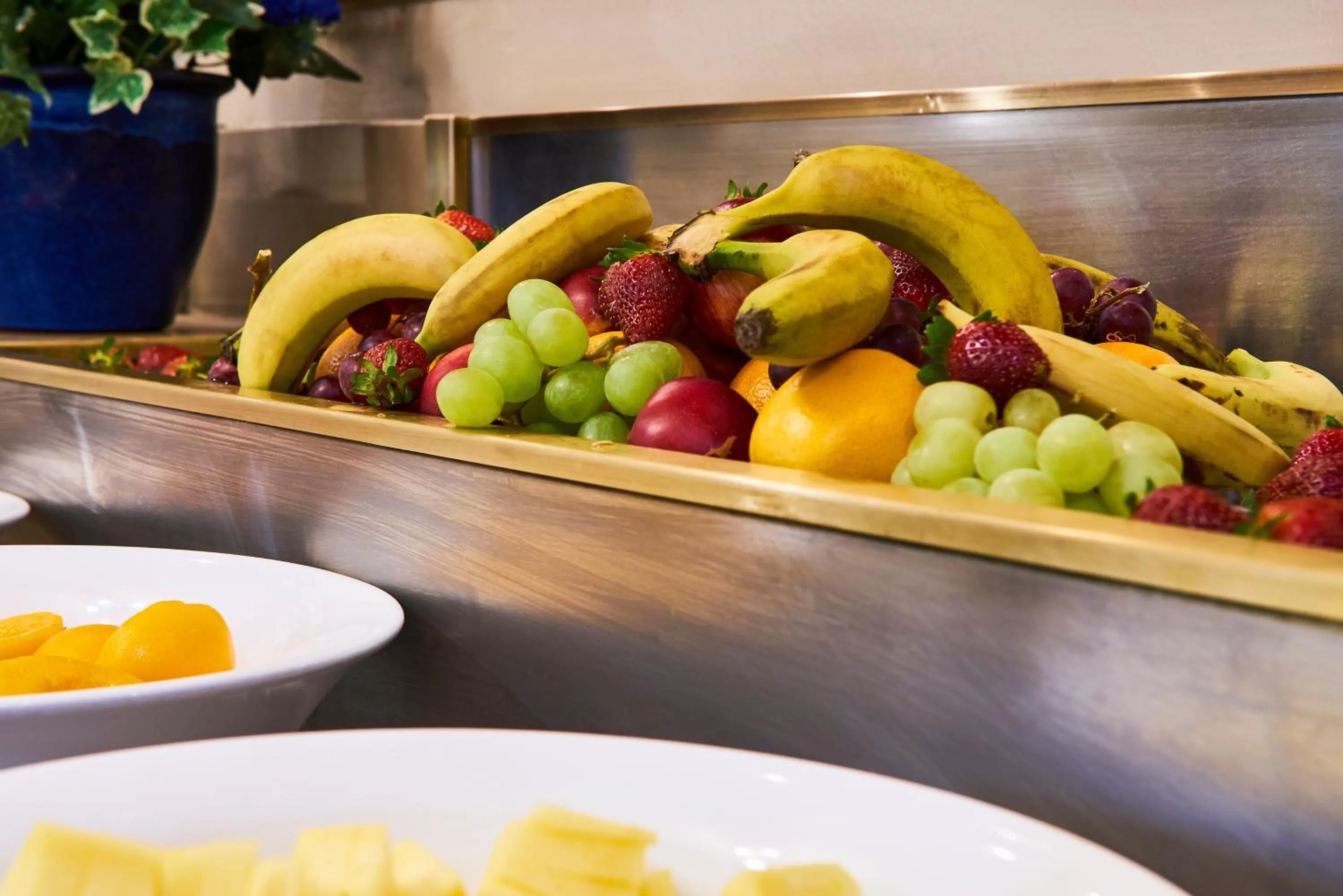 Food and drinks, Food in Safari Court Hotel Managed By Accor