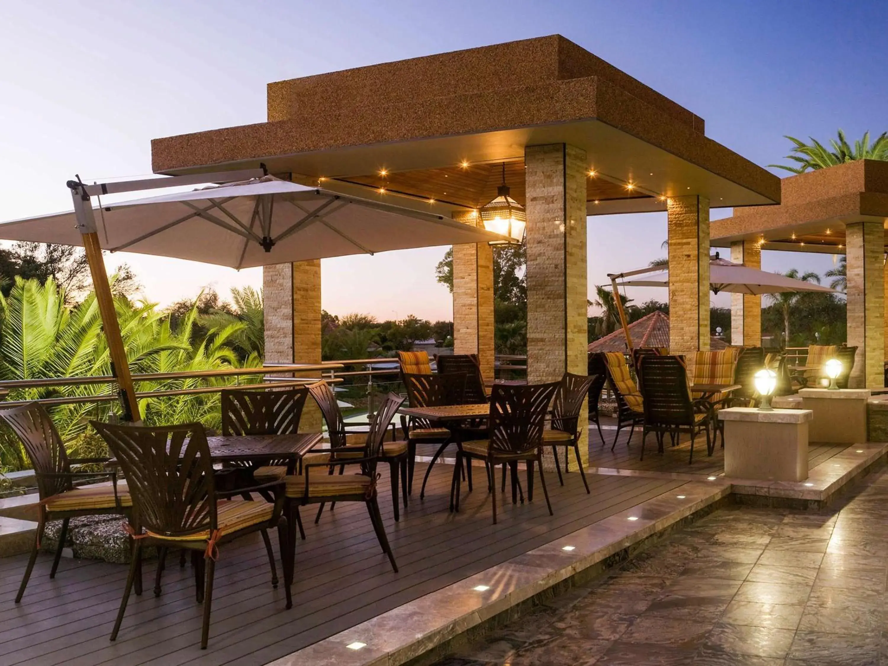 Restaurant/Places to Eat in Safari Court Hotel Managed By Accor Restaurant/Places to Eat in Safari Court Hotel Managed By Accor