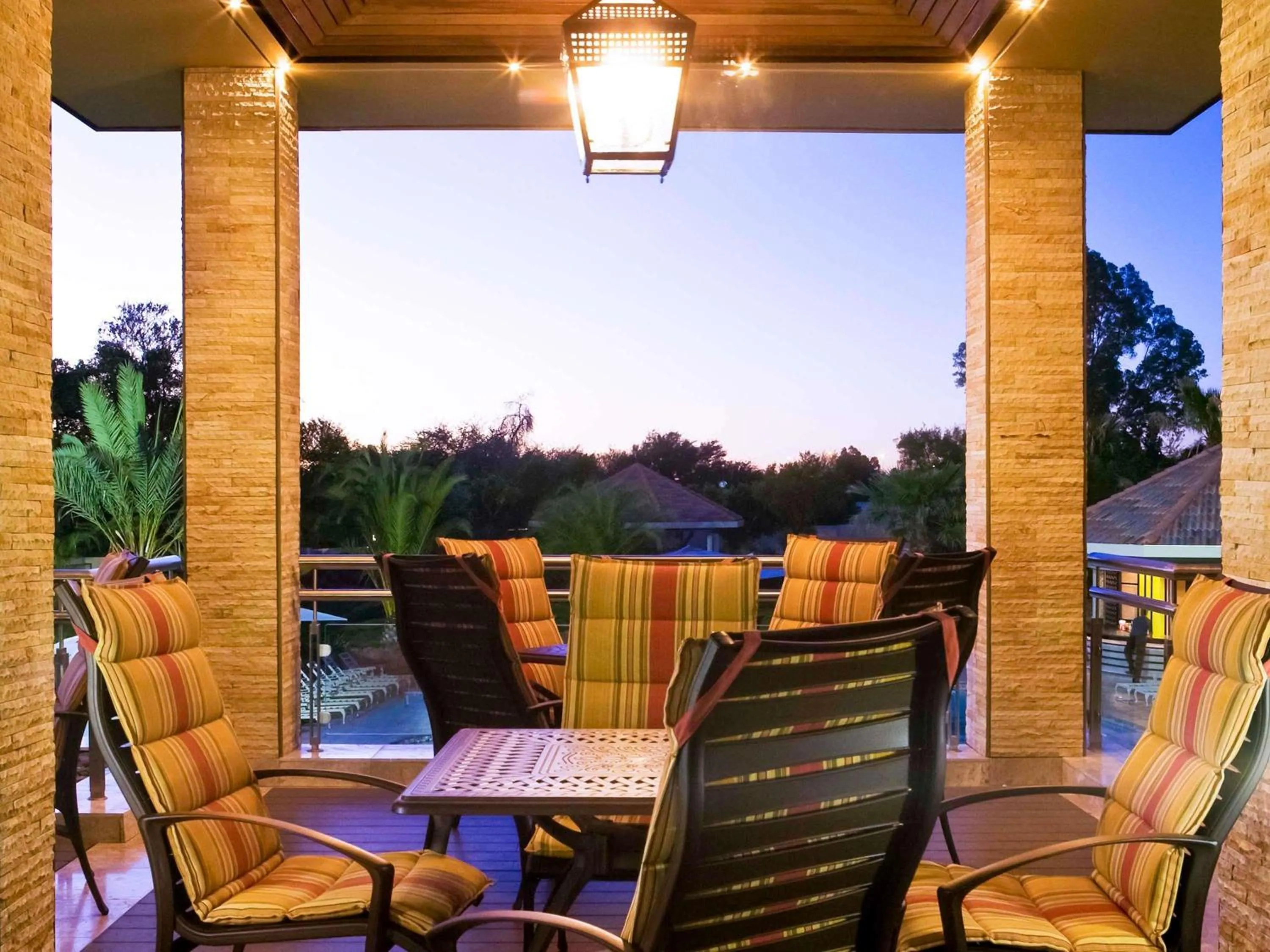 Lounge or bar in Mövenpick Hotel Windhoek