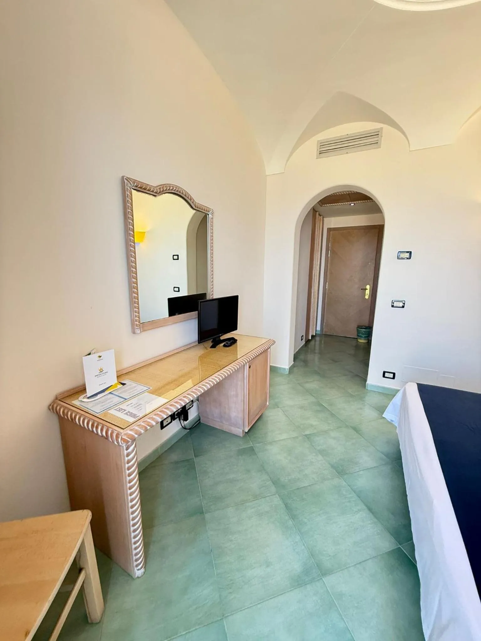 Bed in Hotel Albatros