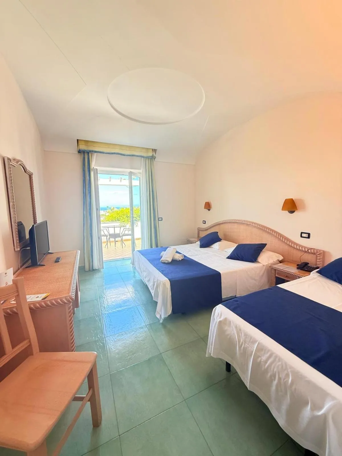 Bed in Hotel Albatros