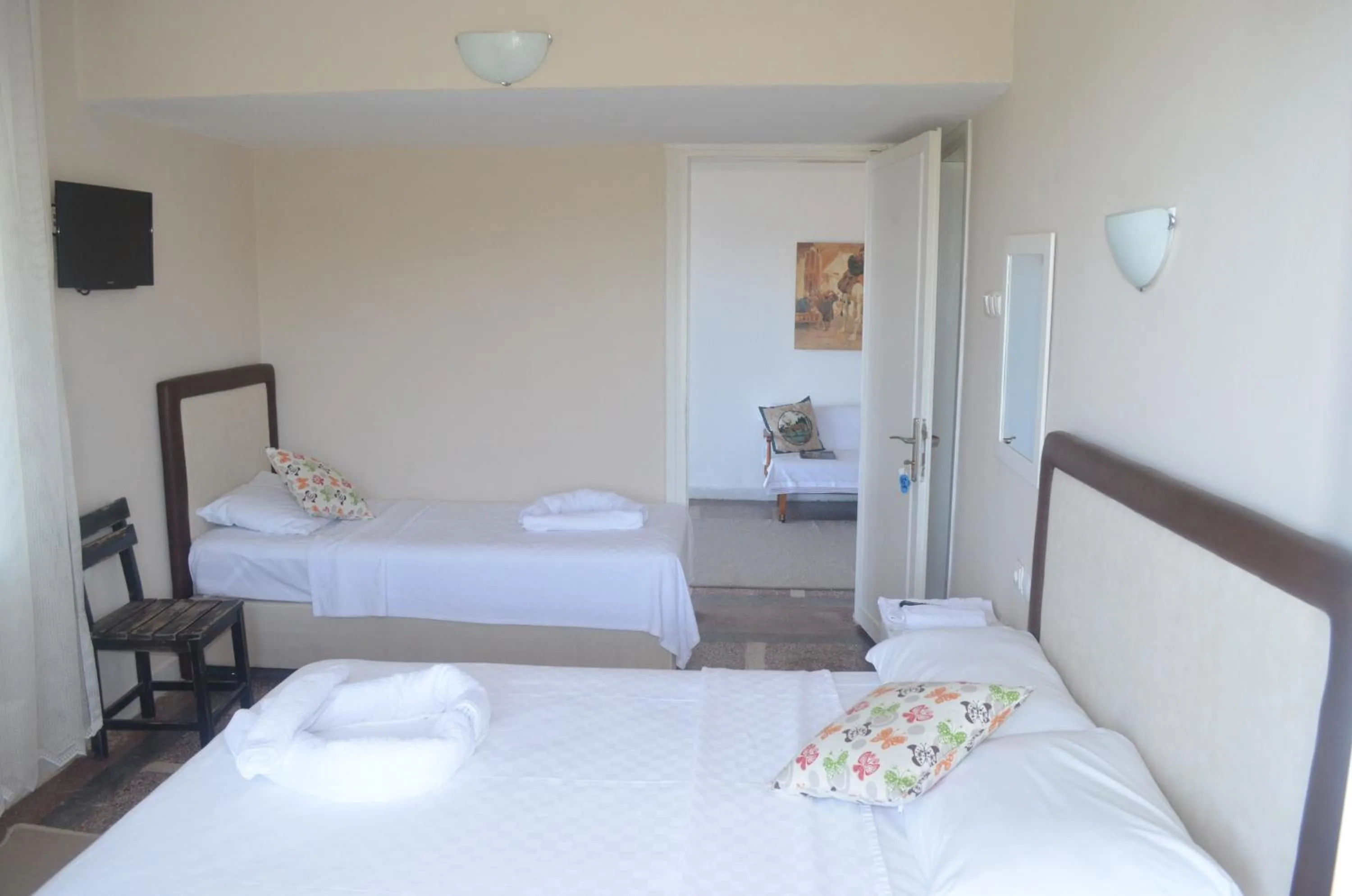 Photo of the whole room in Tunc Hotel