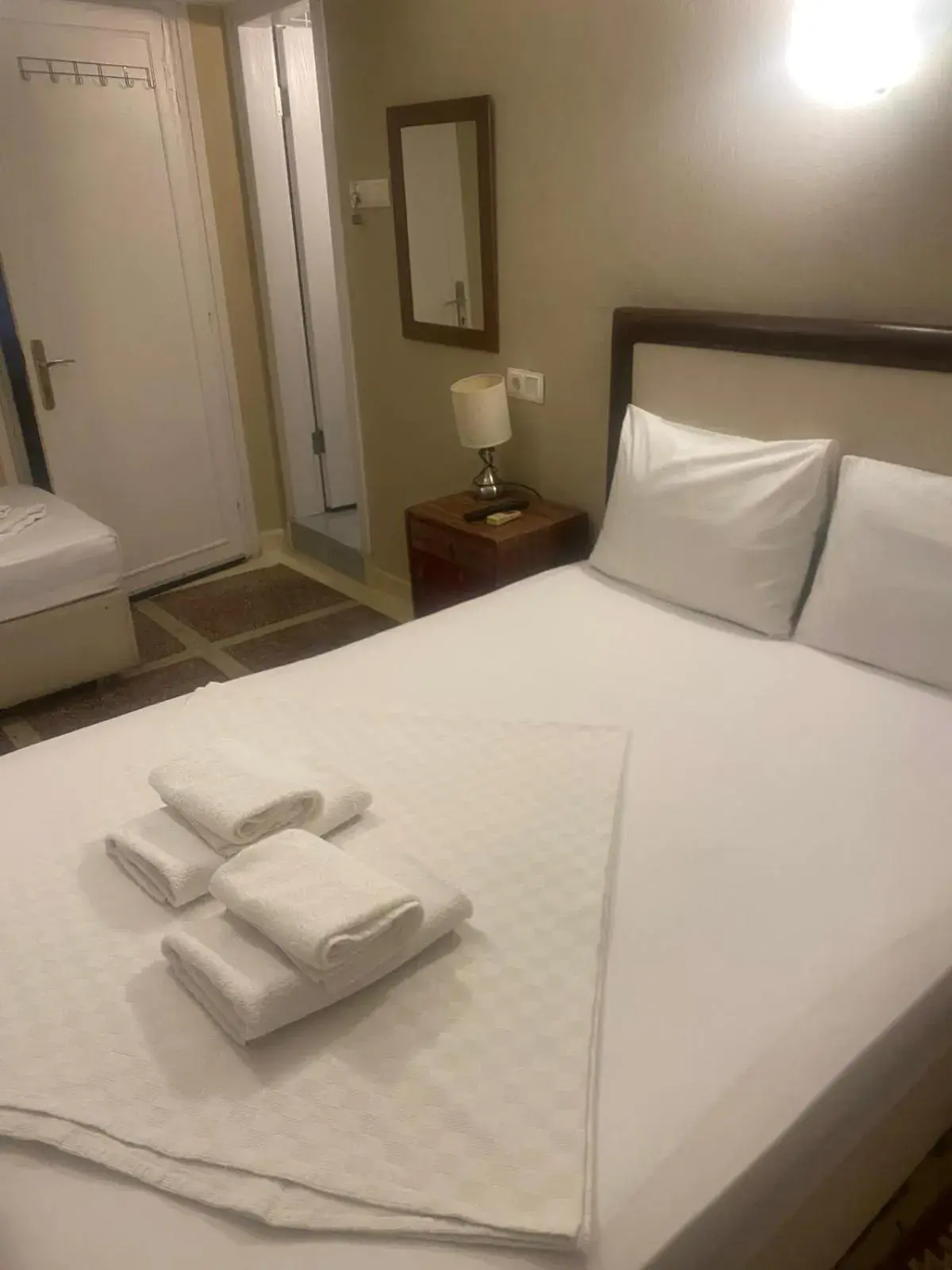 Photo of the whole room, Bed in Tunc Hotel Photo of the whole room, Bed in Tunc Hotel