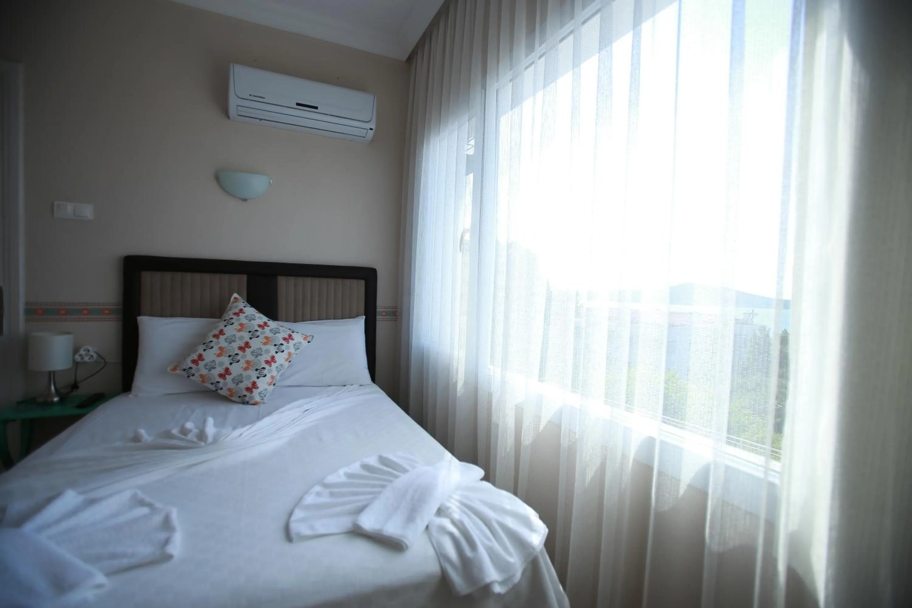 Photo of the whole room in Tunc Hotel