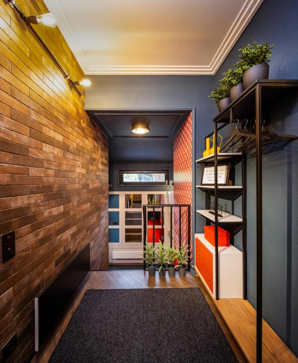 5 Vintage Guest House