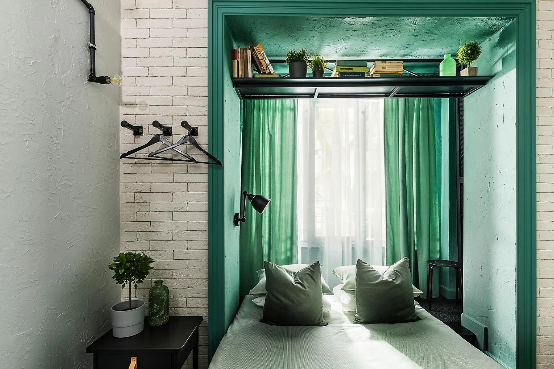 5 Vintage Guest House