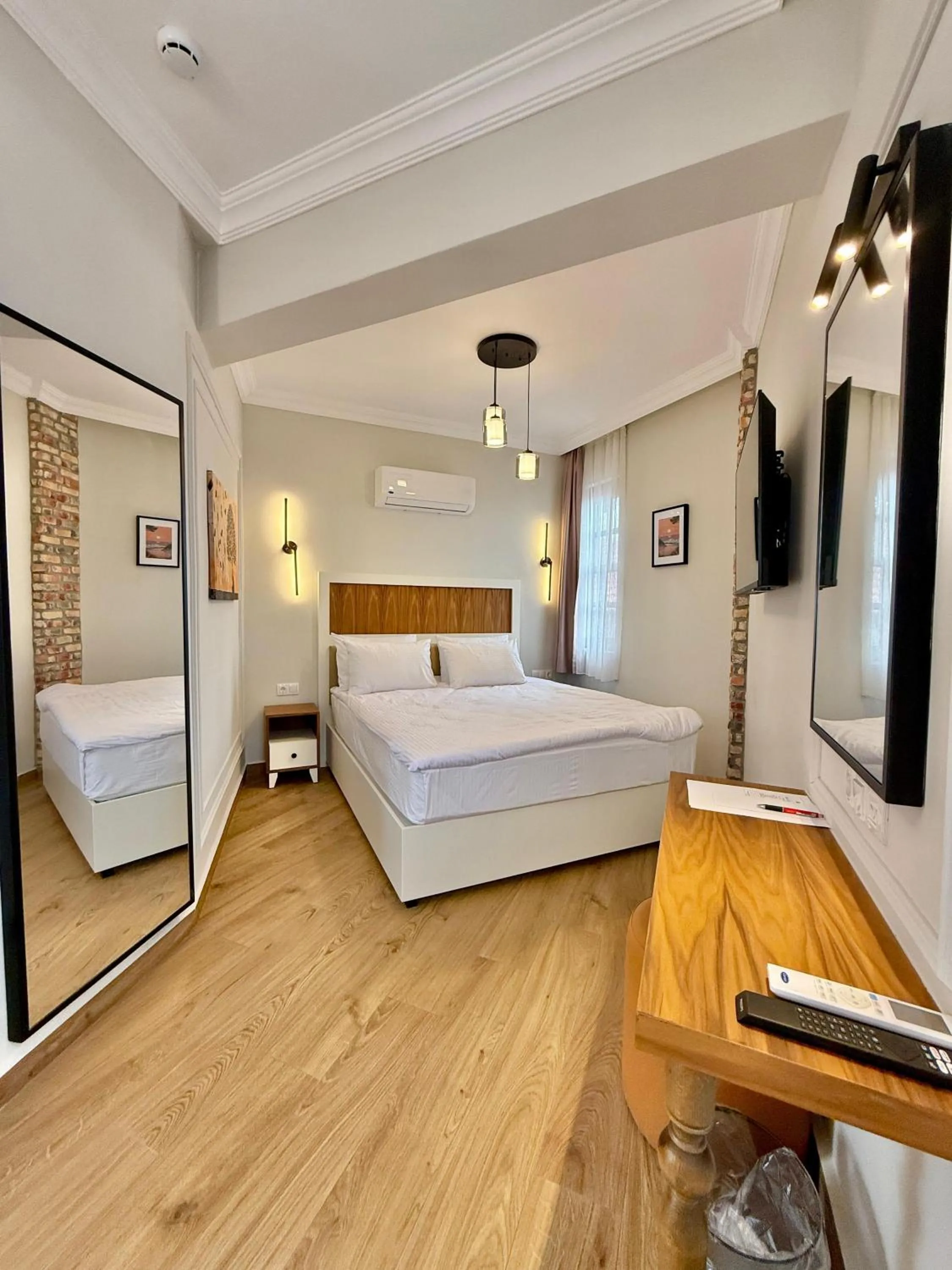 Superior Triple Room in Adria Inn