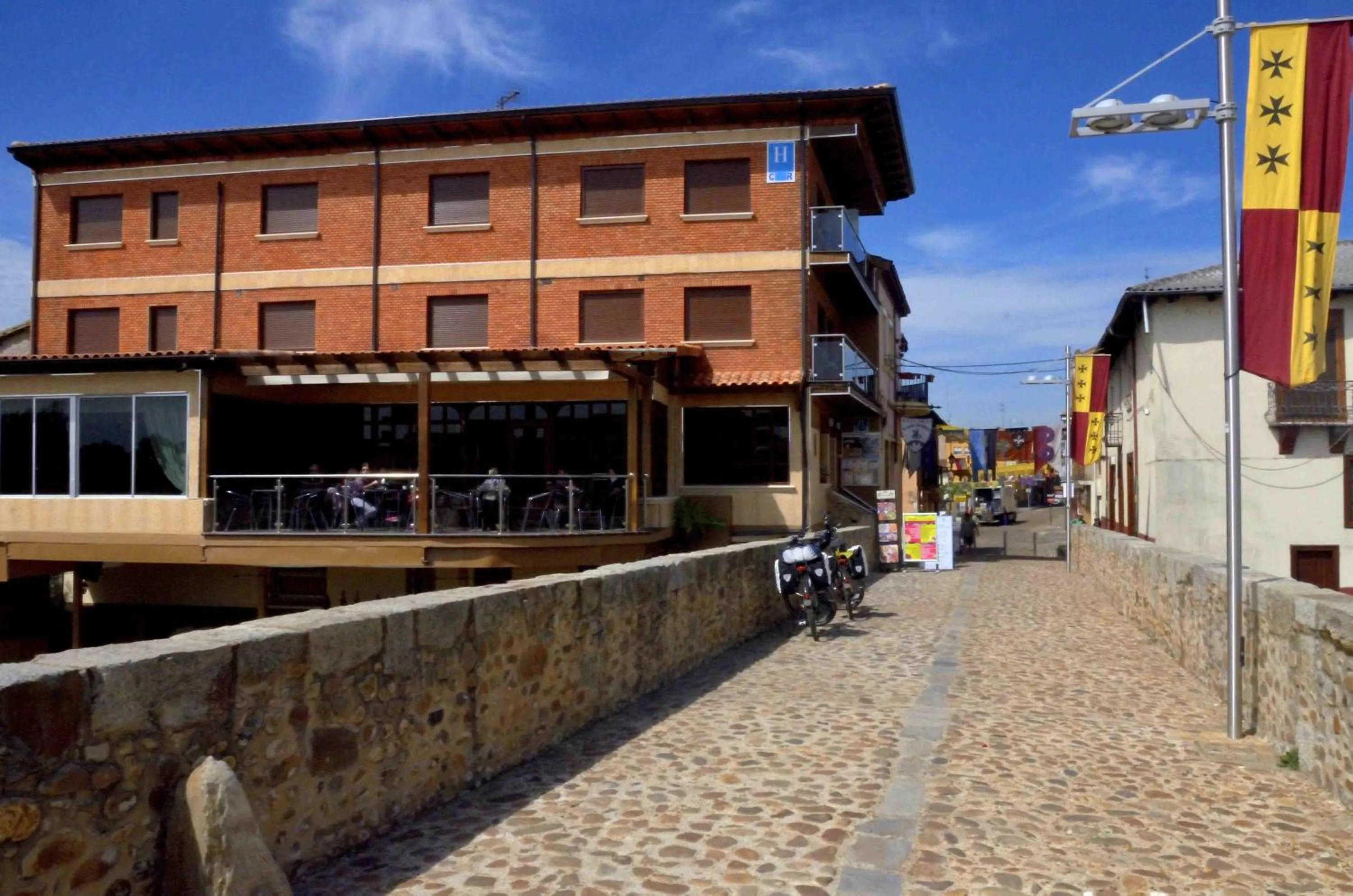 Property building in Hostal Don Suero de Quiñones