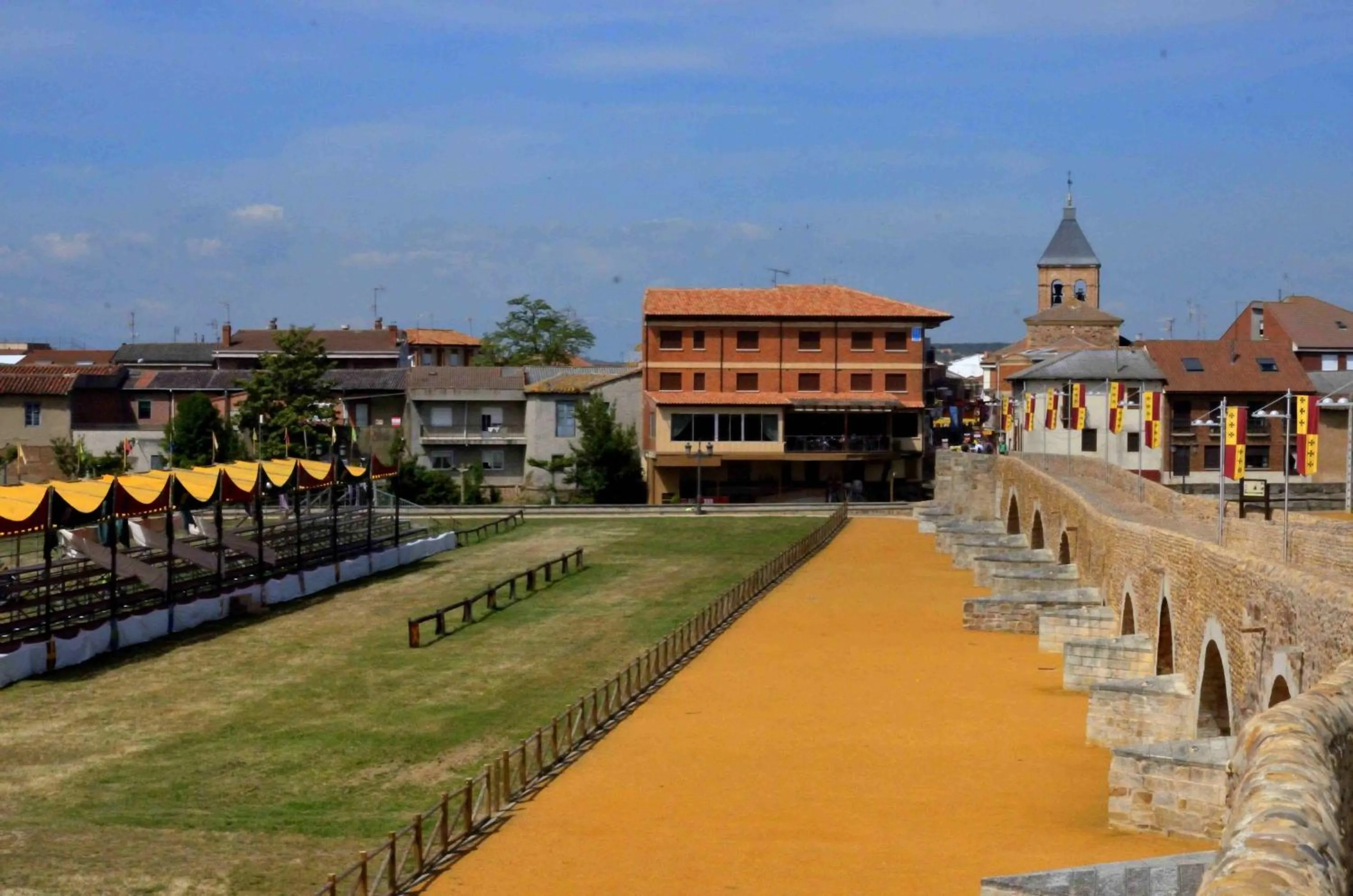 Property building in Hostal Don Suero de Quiñones