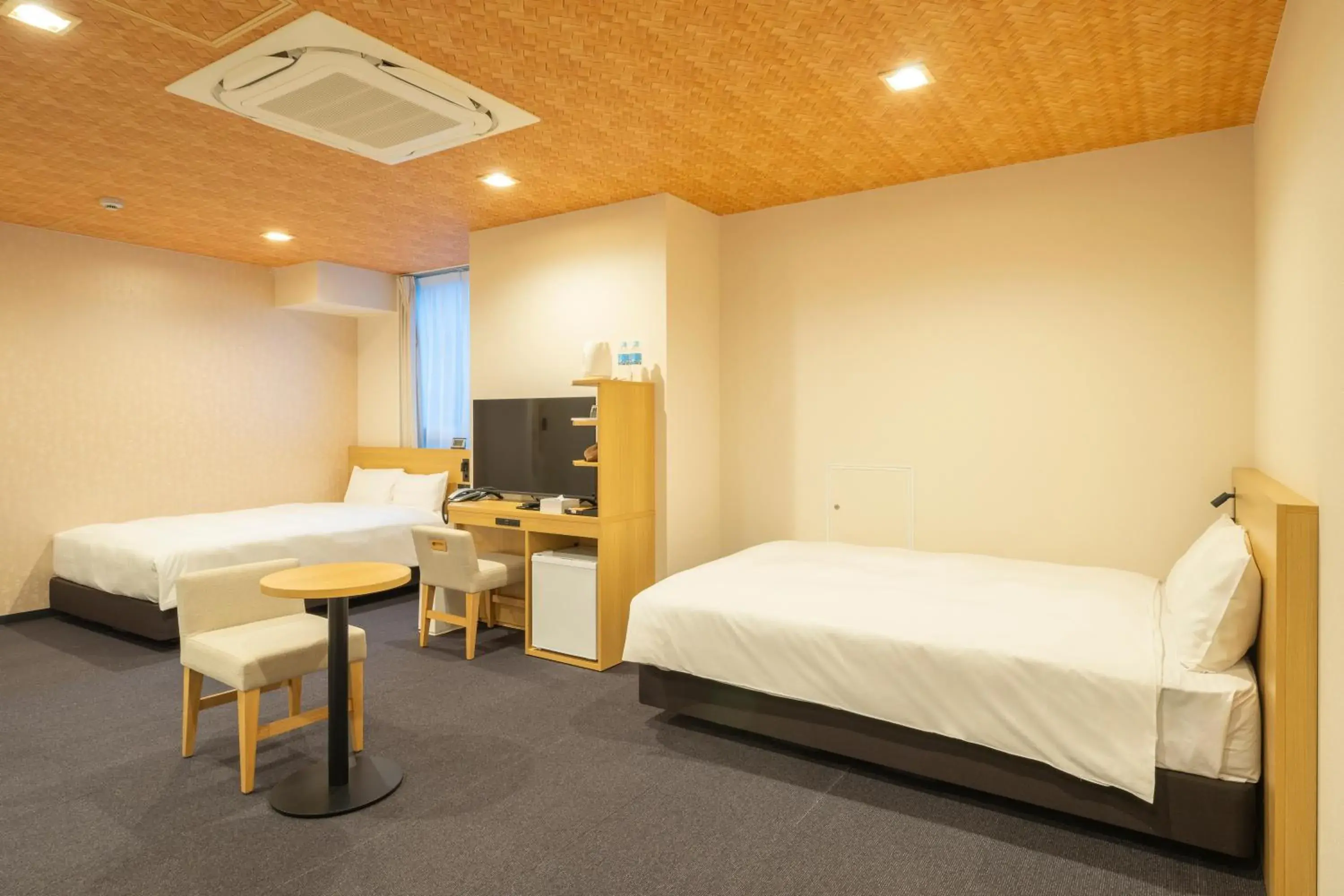 Universal Deluxe Twin Room - single occupancy - Disability Access in Tosei Hotel Cocone Kamata Universal Deluxe Twin Room - single occupancy - Disability Access in Tosei Hotel Cocone Kamata