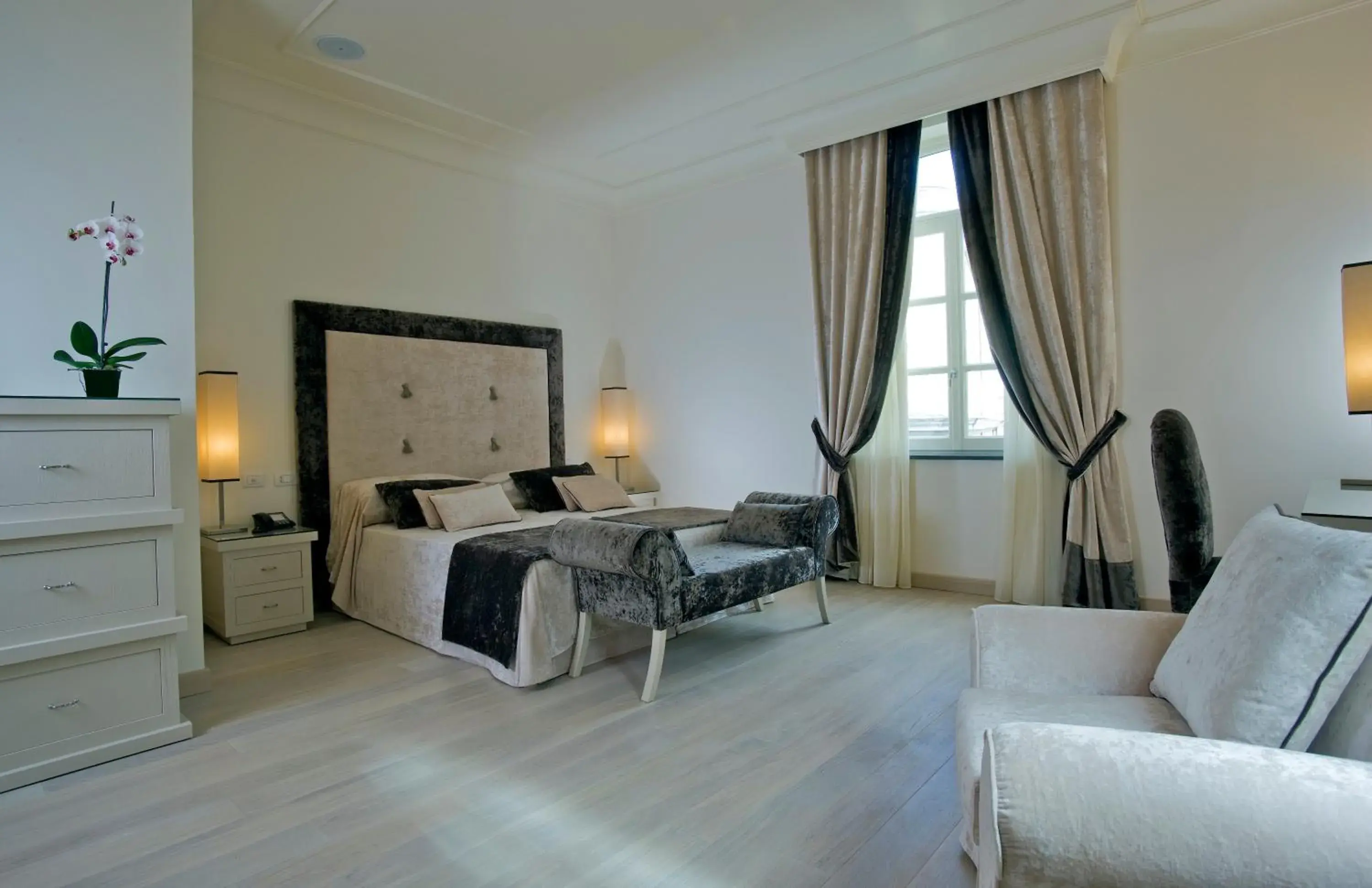 Deluxe Double or Twin Room in Albergo Palazzo Decumani Deluxe Double or Twin Room in Albergo Palazzo Decumani