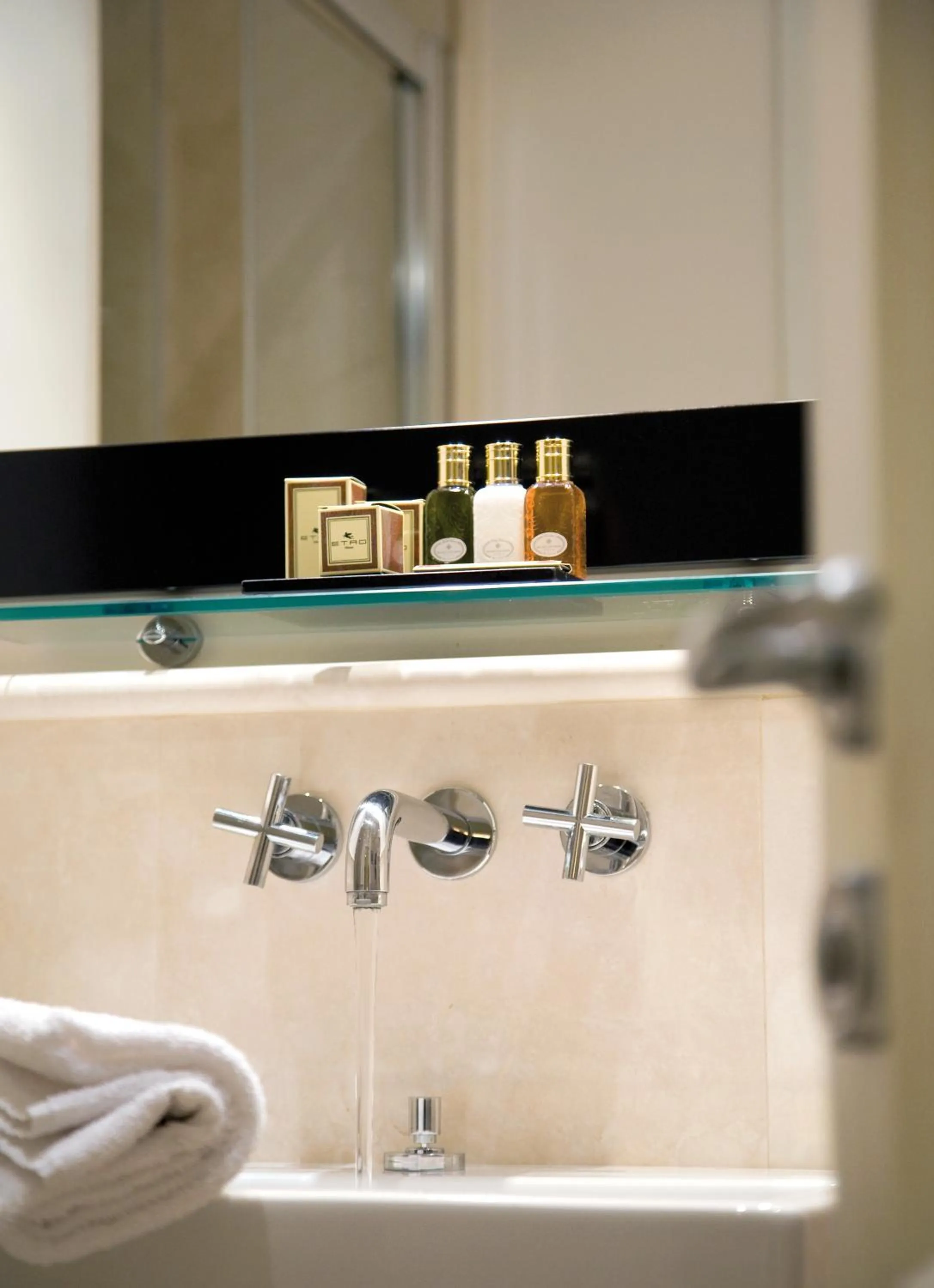 Bathroom in Albergo Palazzo Decumani